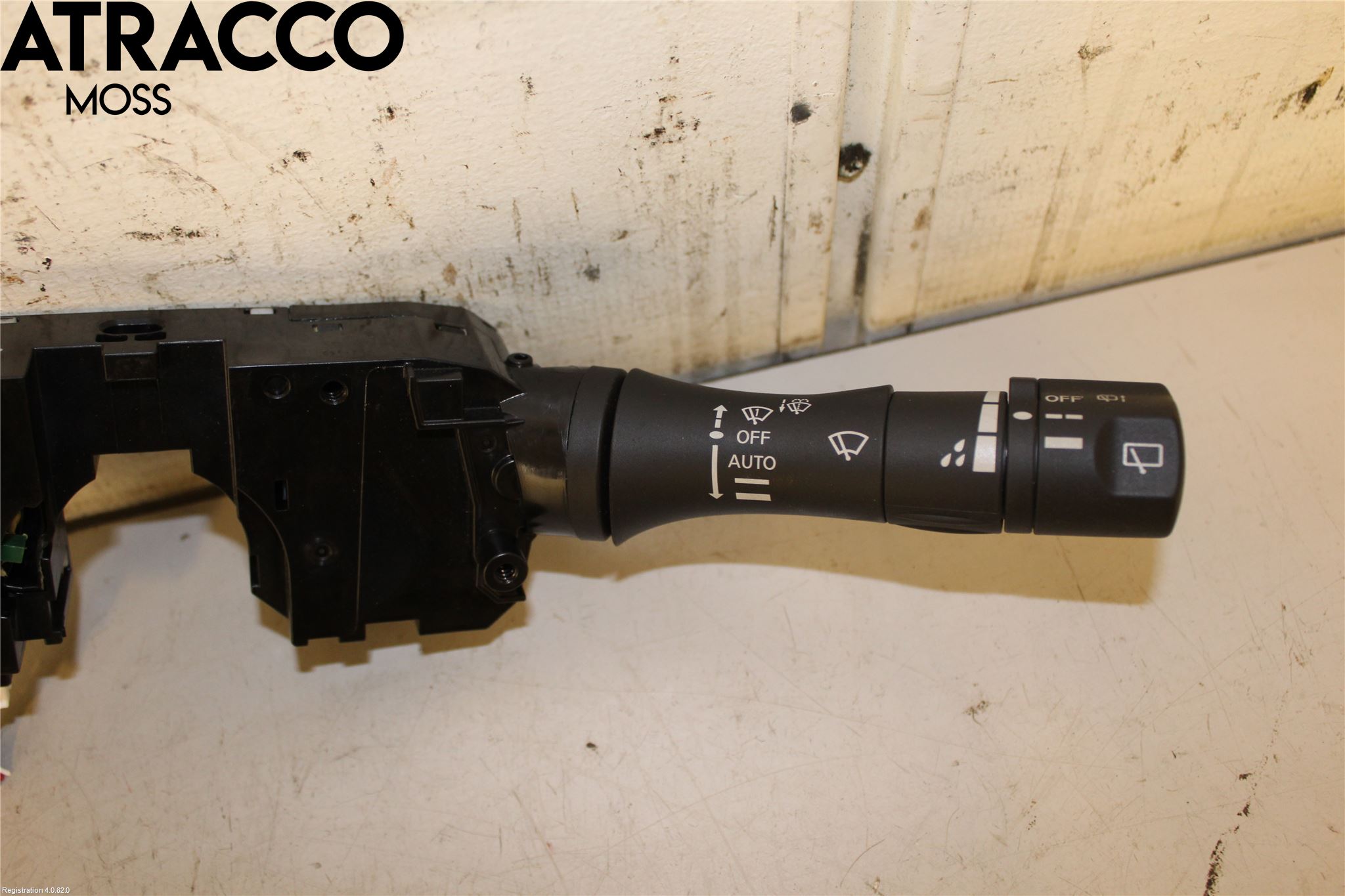 Nissan LEAF 18- Bryter Ratt Kombi H Og V