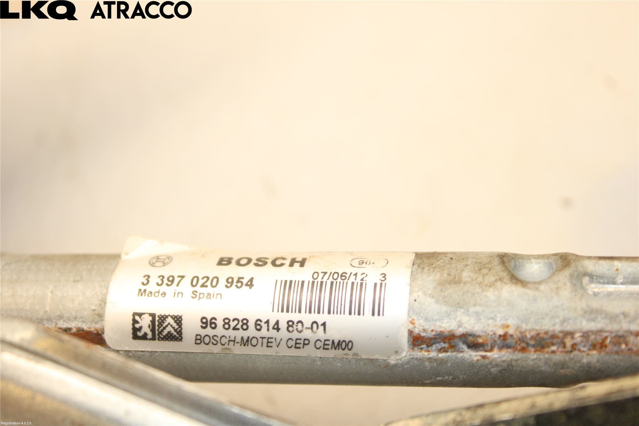 Peugeot PARTNER 08-15 Viskermotor Frontrute