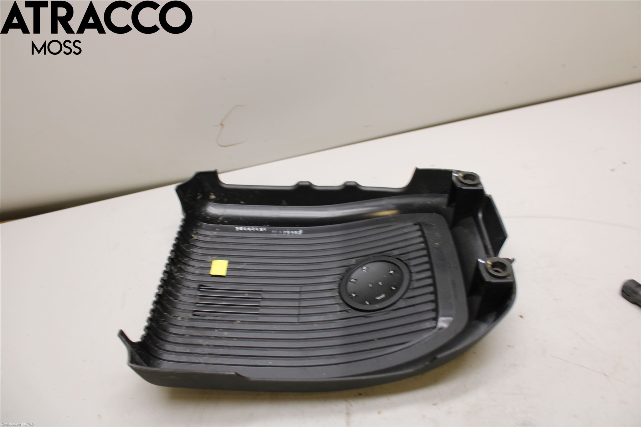 Volkswagen VW UP! / E-UP! Motor Deksel Over Motor