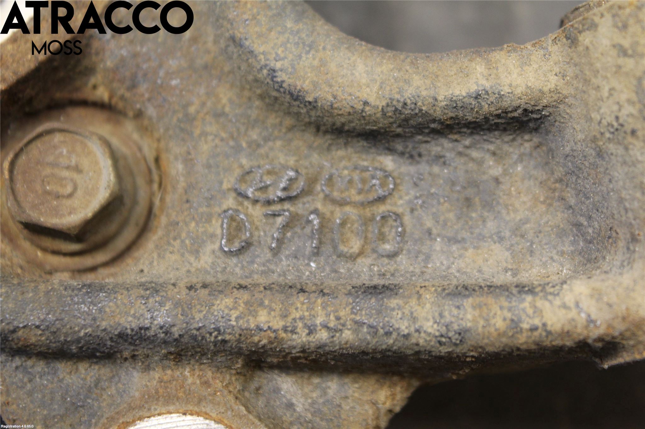 Kia SPORTAGE (QL) 16-21 Spindel Vb