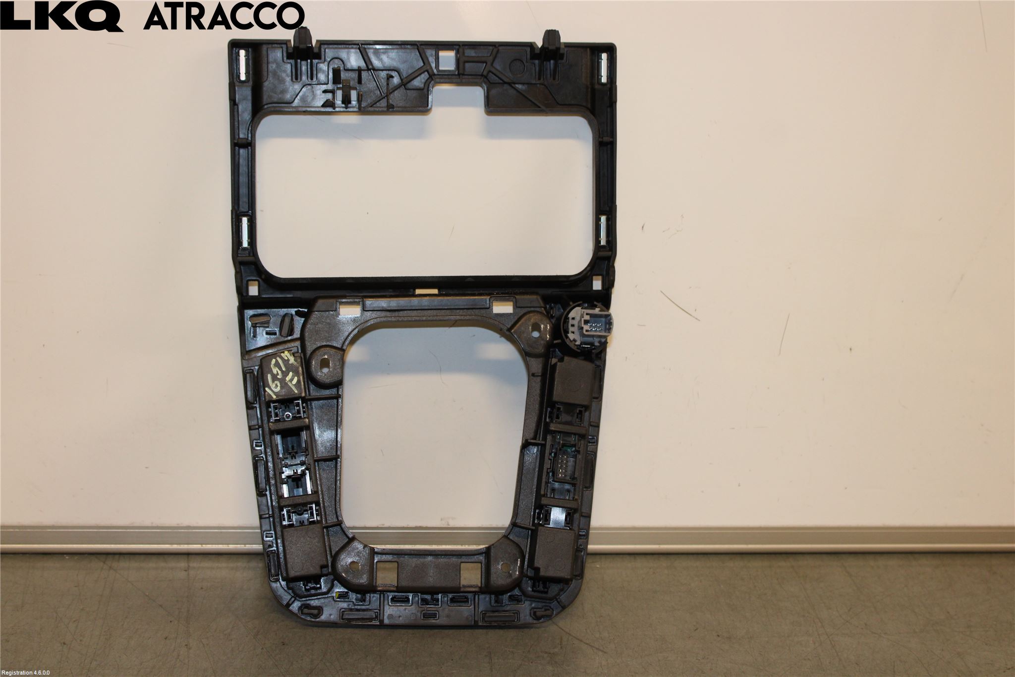 Volkswagen VW PASSAT 15-19 Startknapp Personbil