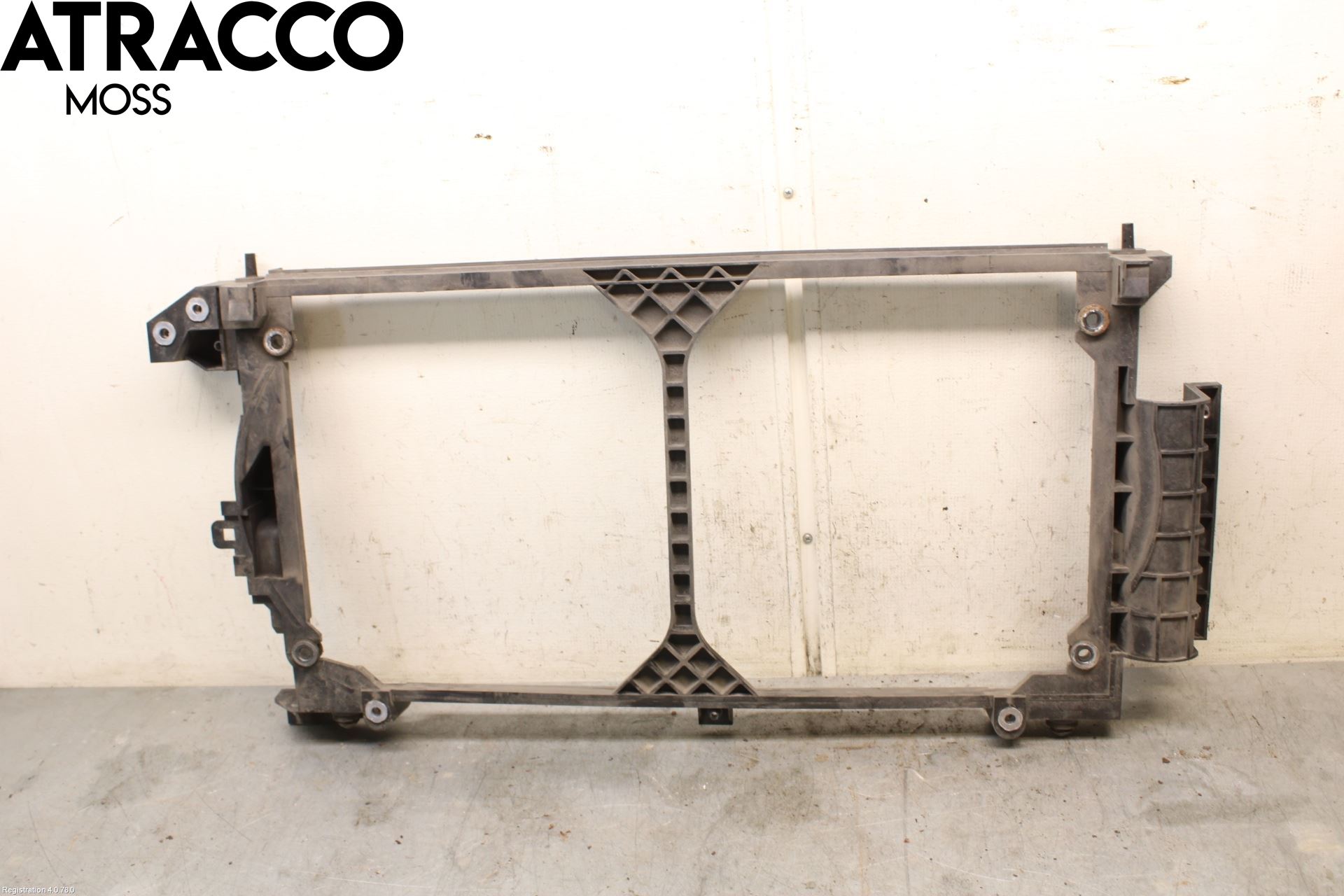 Nissan LEAF 11-17 Radiator Feste - Ramme - Bjelk