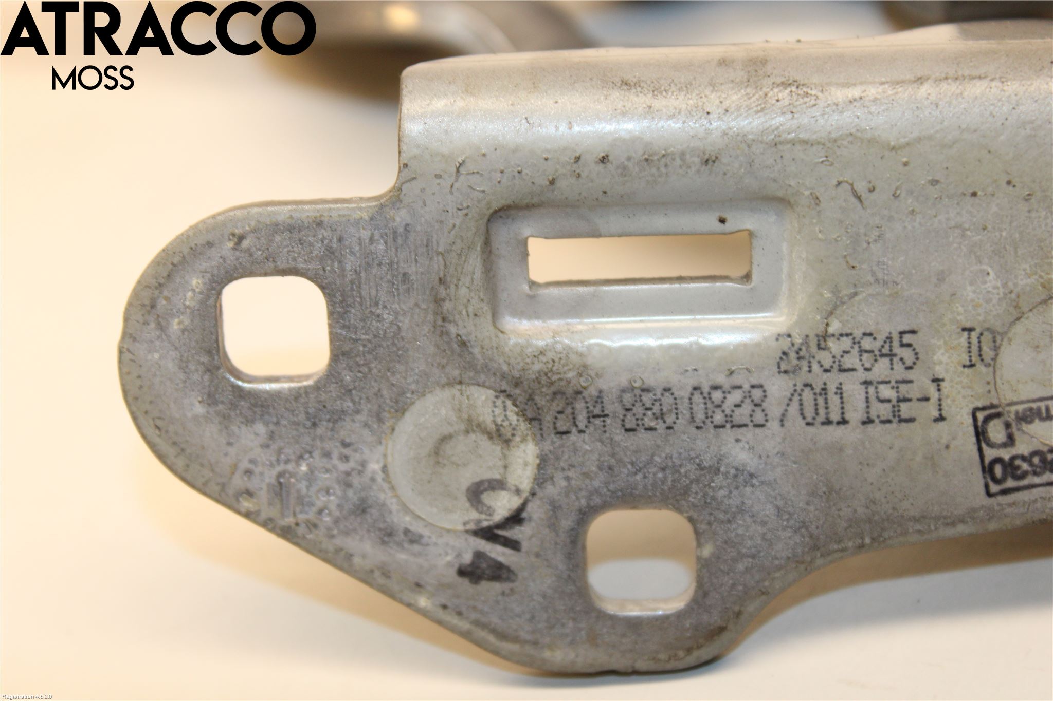 Mercedes-Benz MB C-KLASS (W204) 07-15 Panser Hengsel - Hengsler