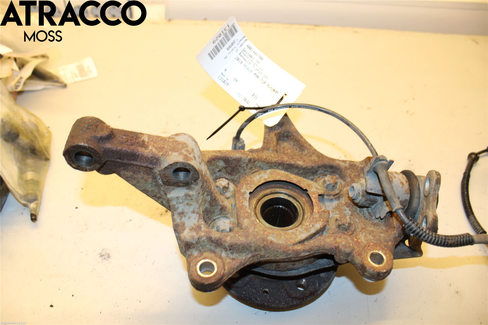 Renault TRAFIC/E-TECH 15- Spindel Hf