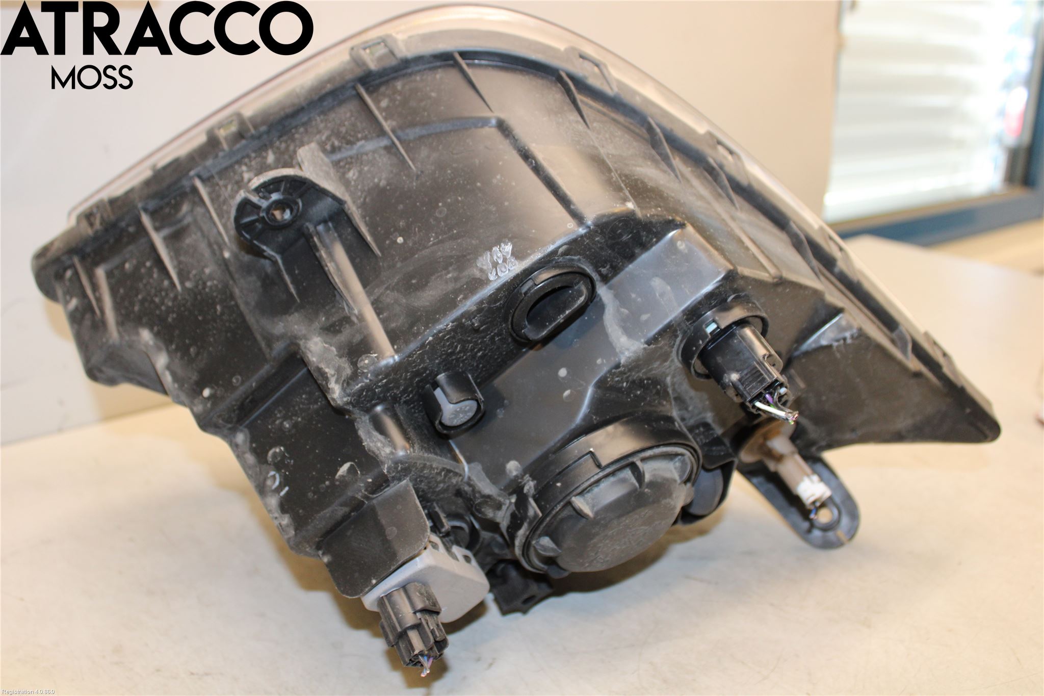 Maxus EV80 19- Frontlykt Venstre