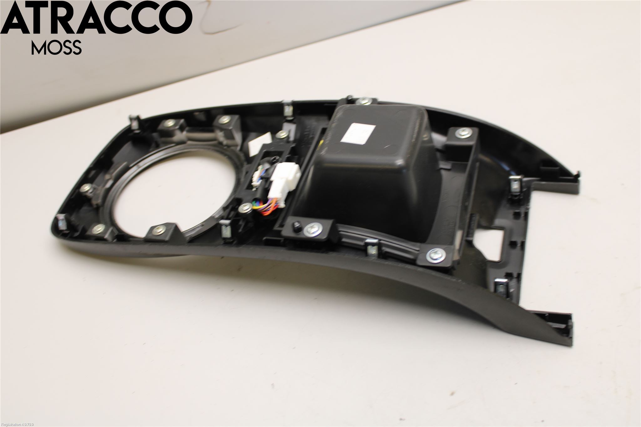 Nissan LEAF 11-17 Instrumentkonsoll Gulv