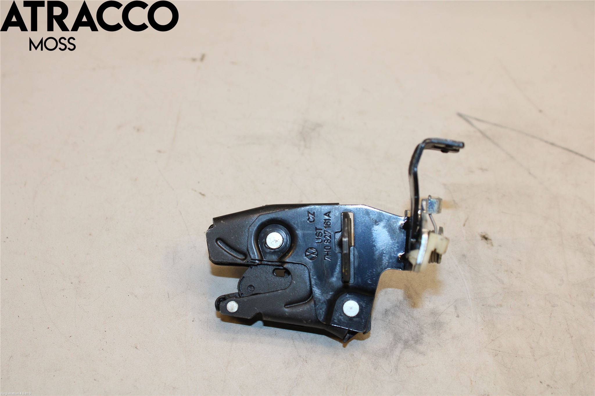 Volkswagen VW CADDY 11-15 Dørlås - Låsekasse