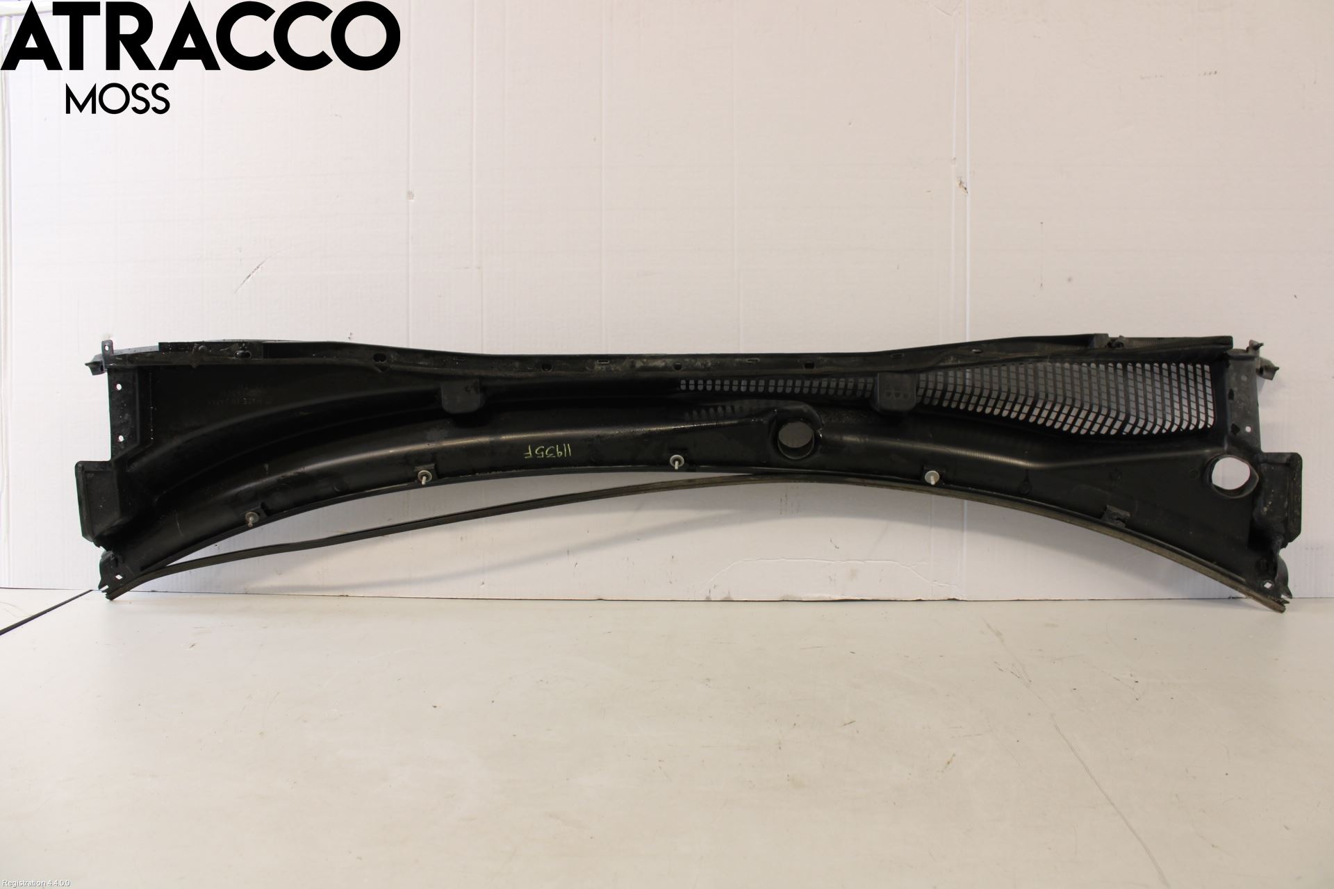 Subaru LEGACY    04-06 Visker Deksel-Grill-Under Frr