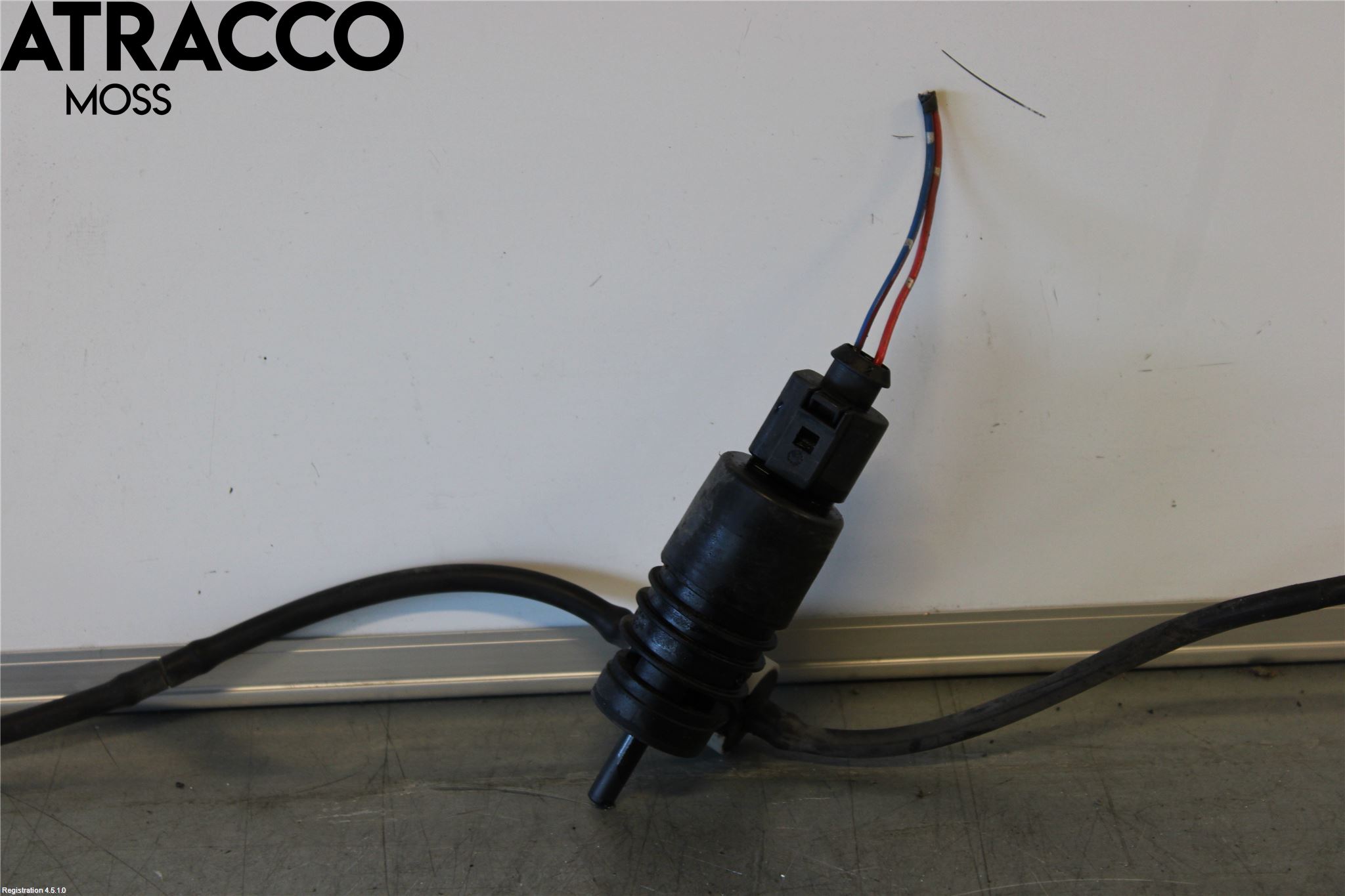 Mitsubishi OUTLANDER 07-12 Spylerpumpe Frontrute