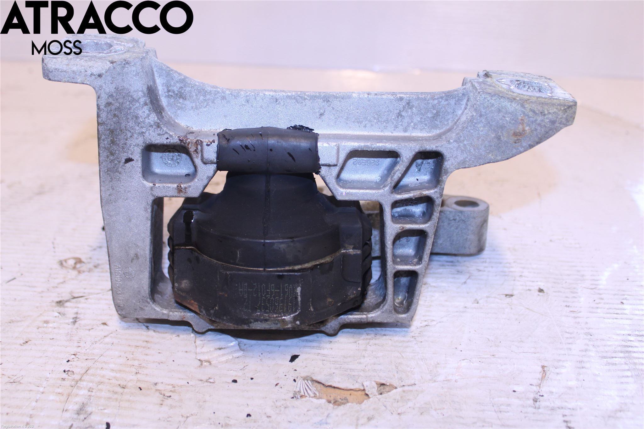 Ford TRANSIT/TOURNEO CONNECT 13-22 Motor Feste Gummi