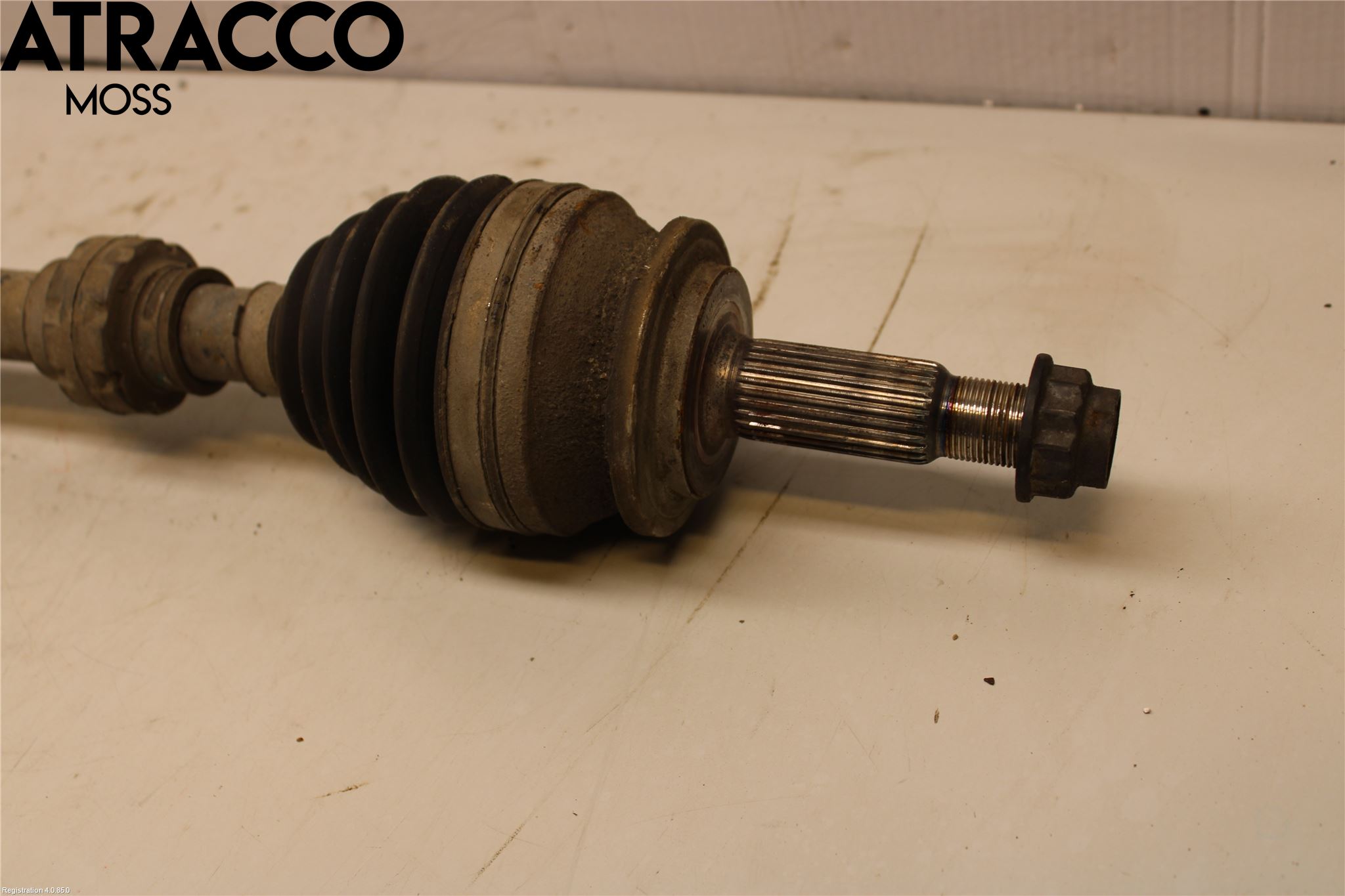 Toyota RAV 4 06-12 Drivaksel Foran Kompl Høyre