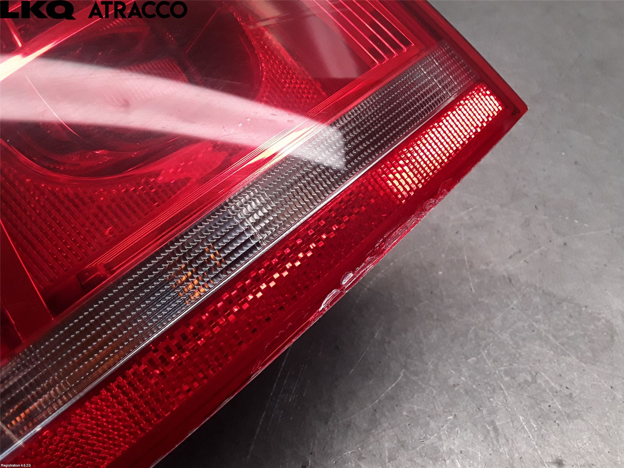 Volkswagen VW PASSAT 11-14 Baklykt Venstre