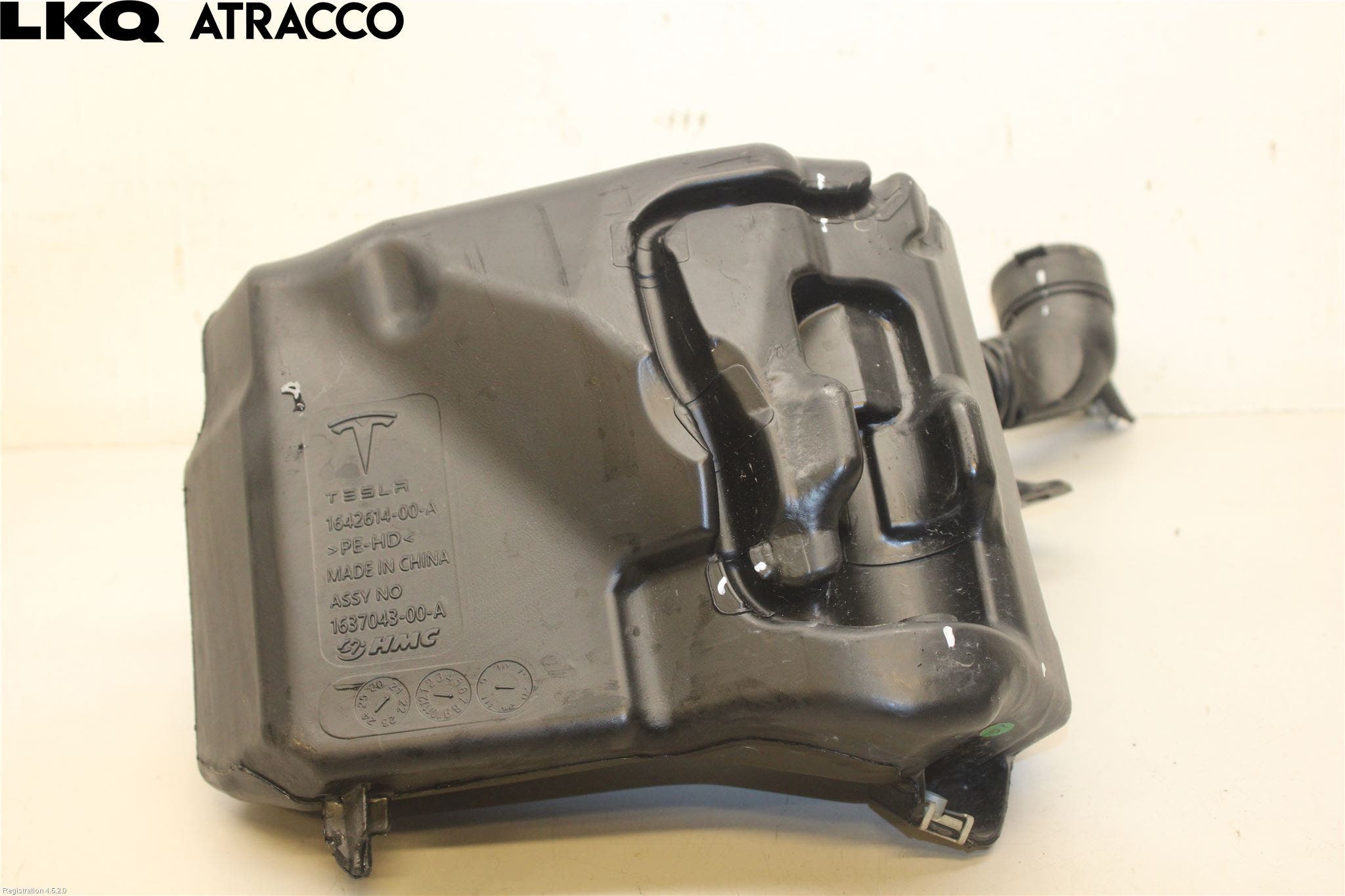 Tesla MODEL 3 17- Spylerbeholder Frontrute