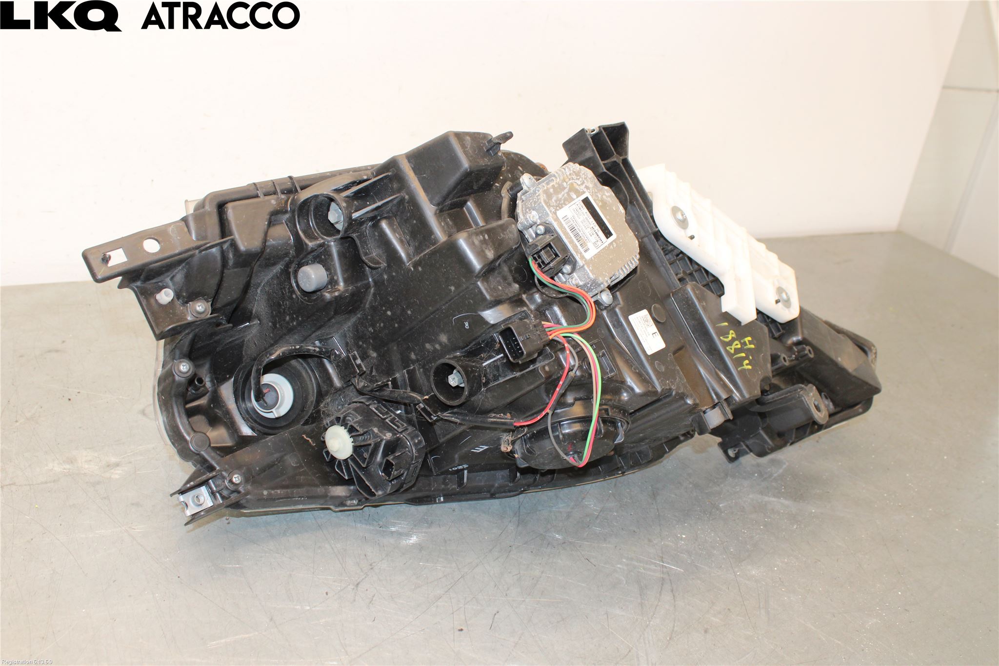 Nissan LEAF 11-17 Frontlykt Høyre