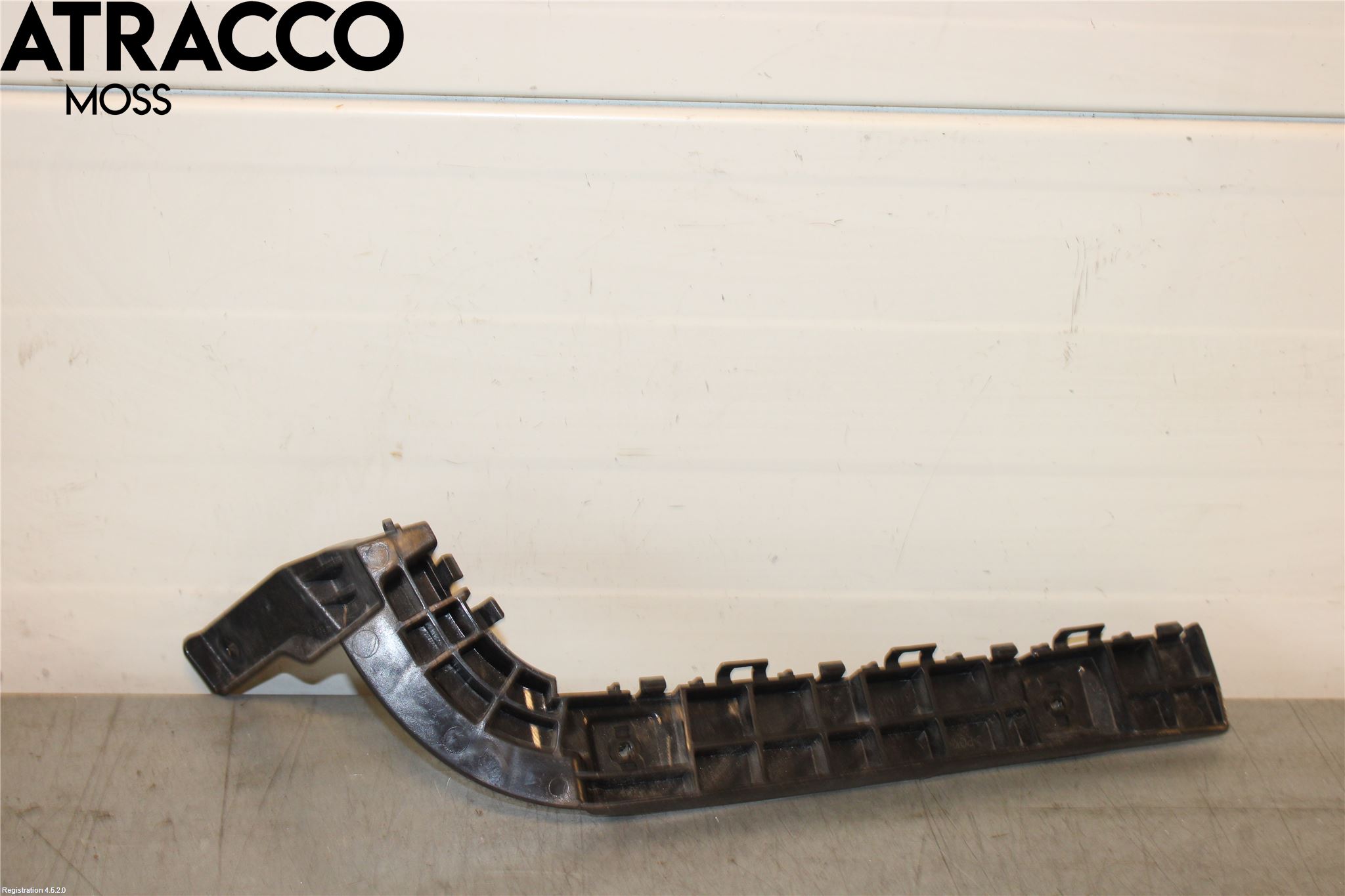 Suzuki SX4 S-CROSS 14-21 Støtfangerfeste Bak Høyre