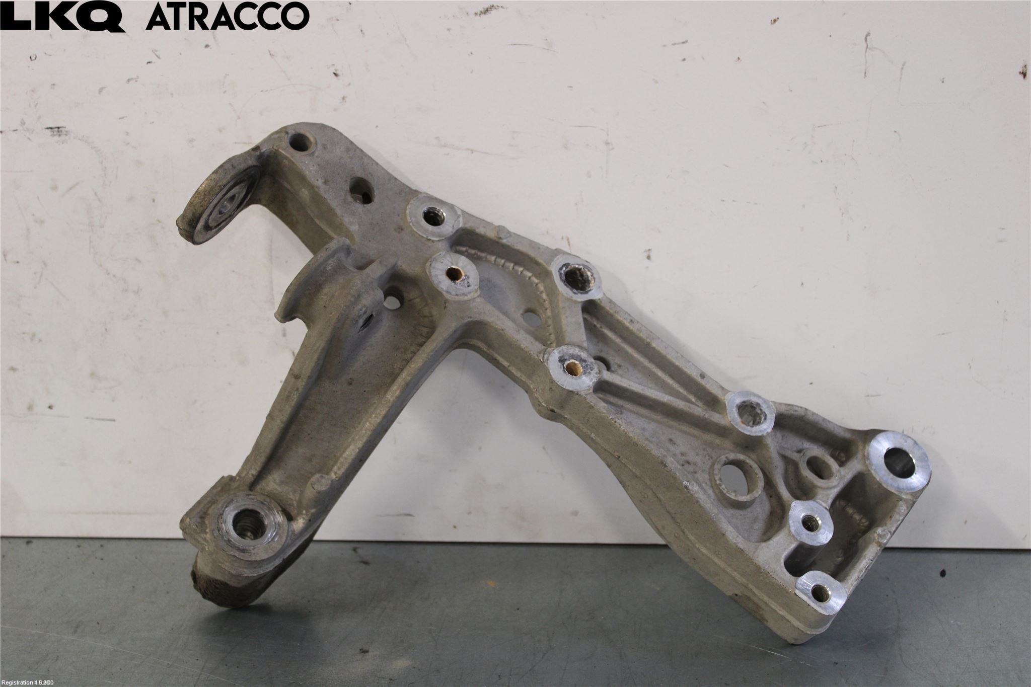 Volkswagen VW TOURAN 10-15 Forstillingsbjelke(Tvergående)