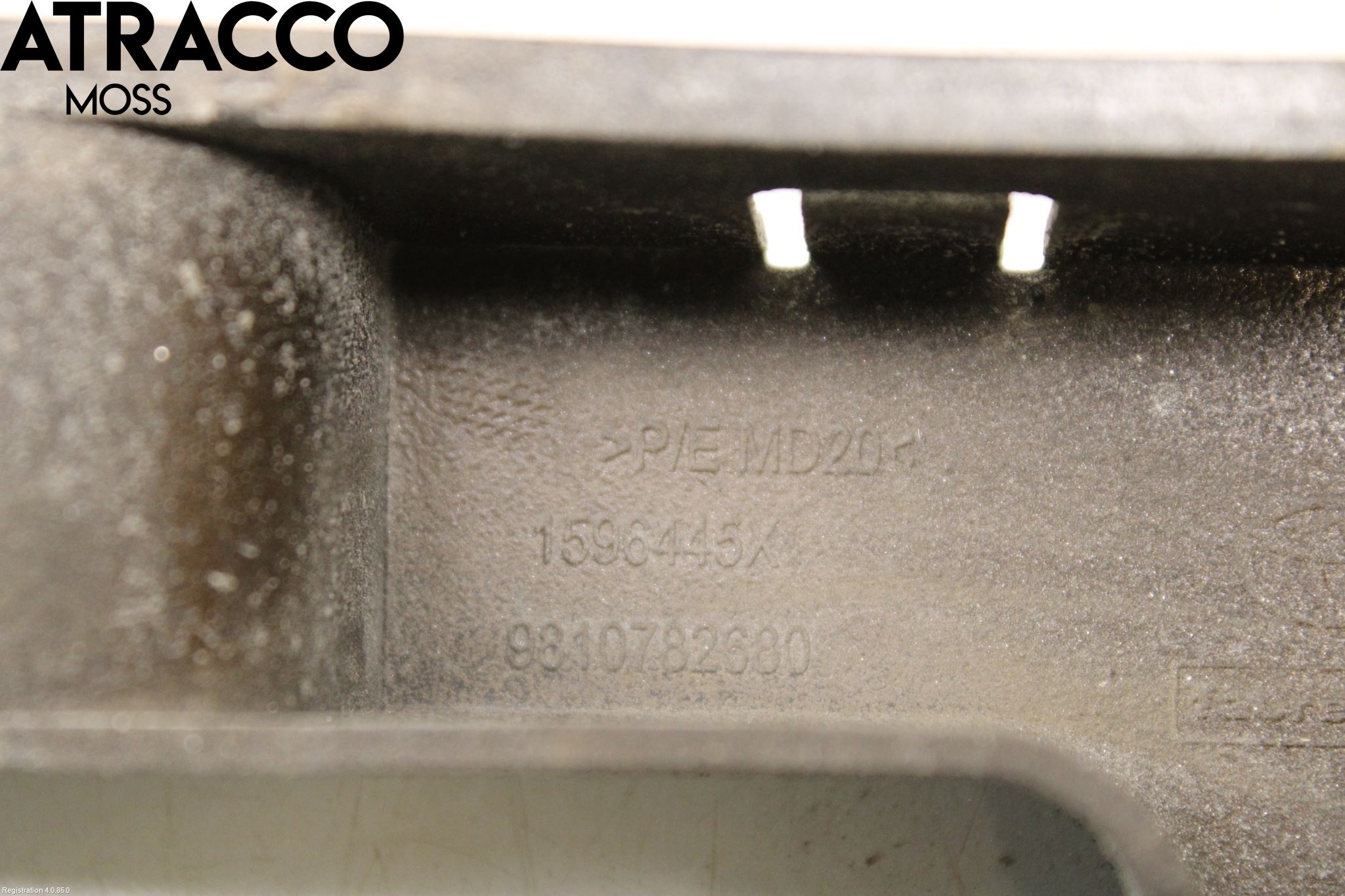 Opel VIVARO 20- Støtfanger Bak Feste