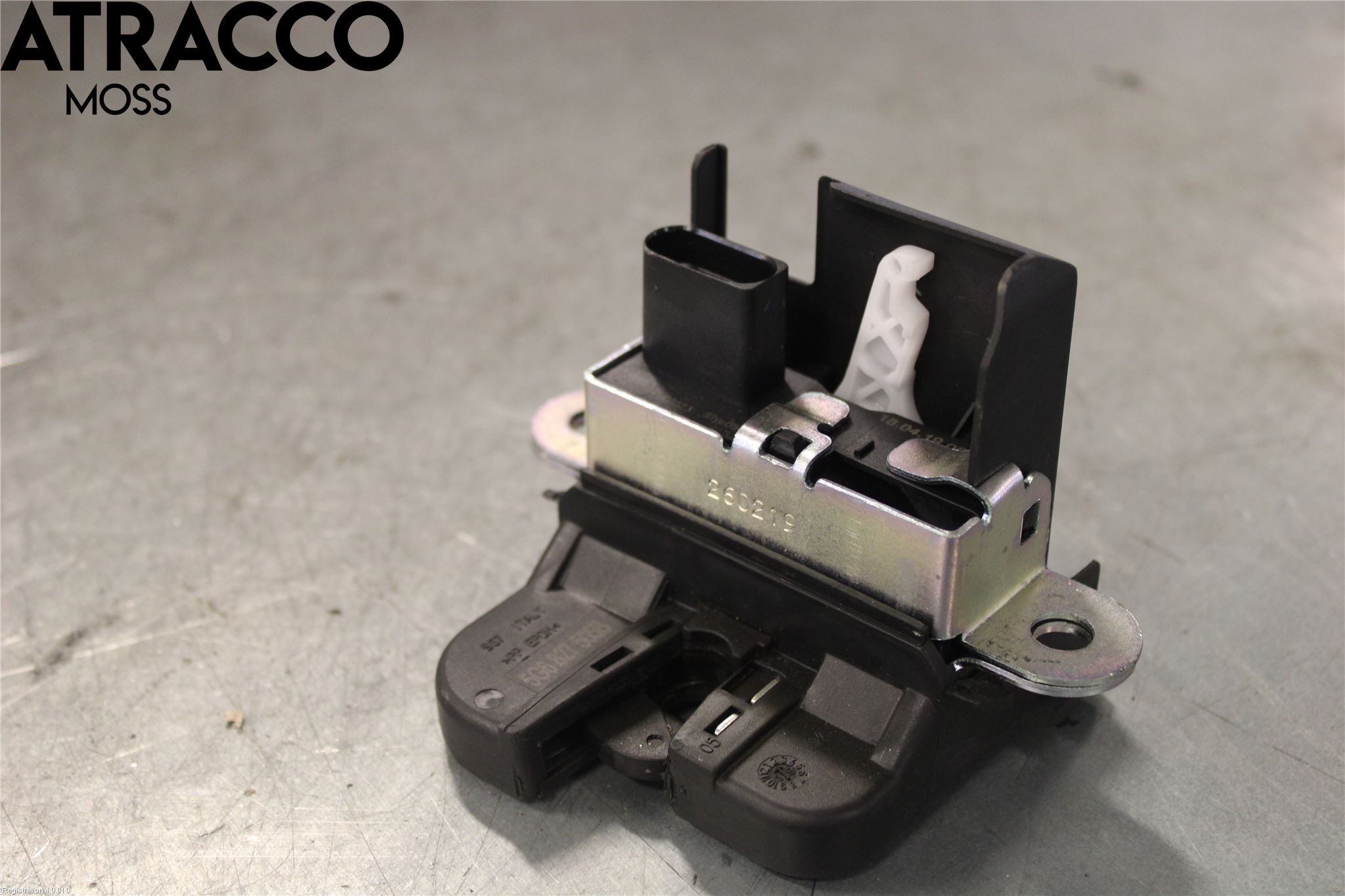 Volkswagen VW GOLF / E-GOLF VII 13-20 Bakluke-Lokk Låsekasse