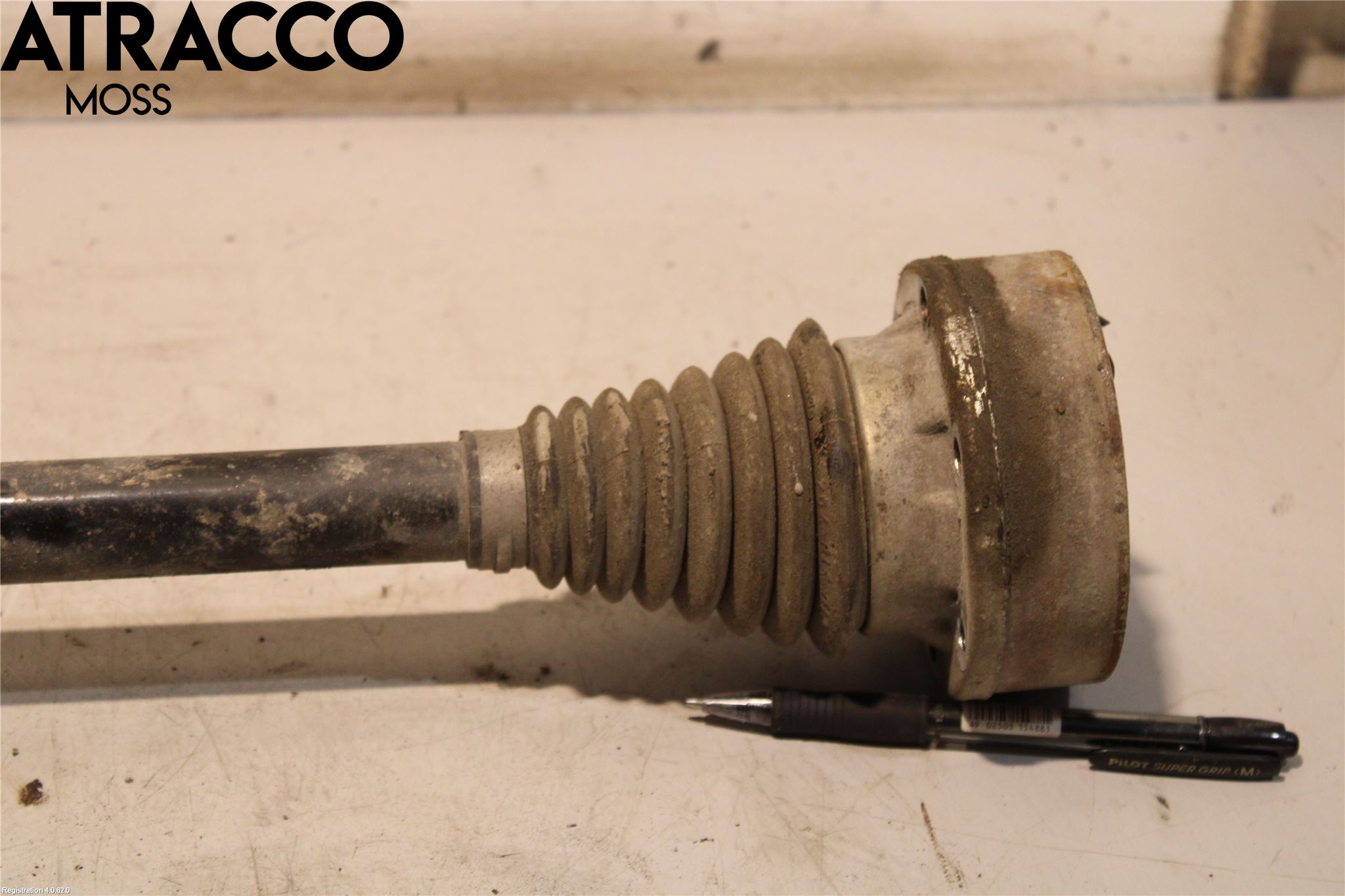 Volkswagen VW PASSAT 11-14 Drivaksel Bak Kompl Høyre