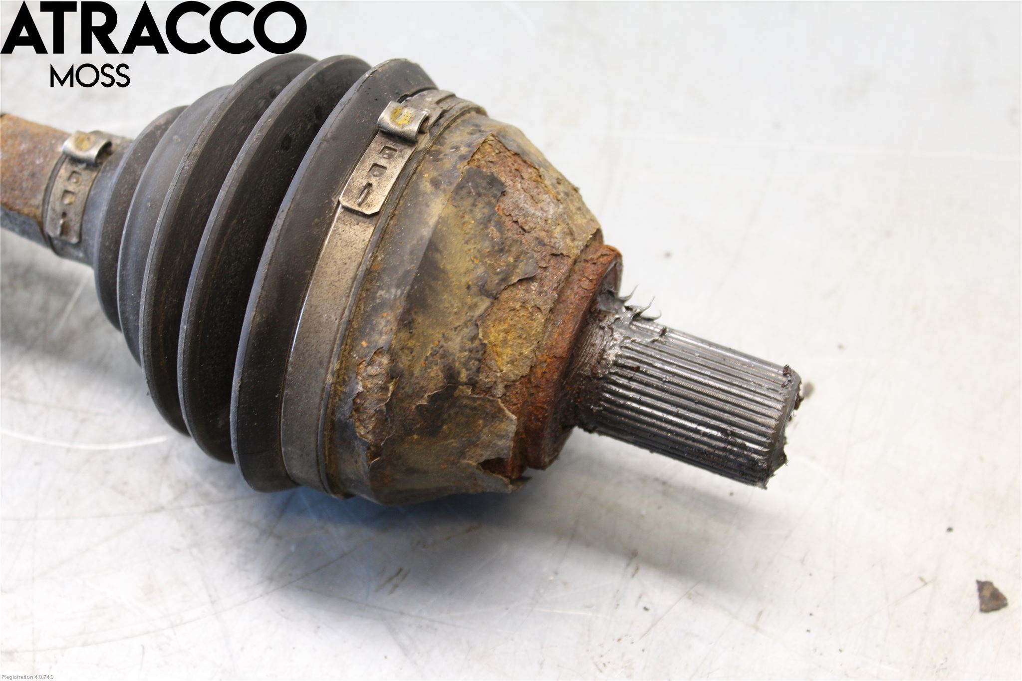 Volvo XC70 08-13 Drivaksel Foran Kompl Venstre