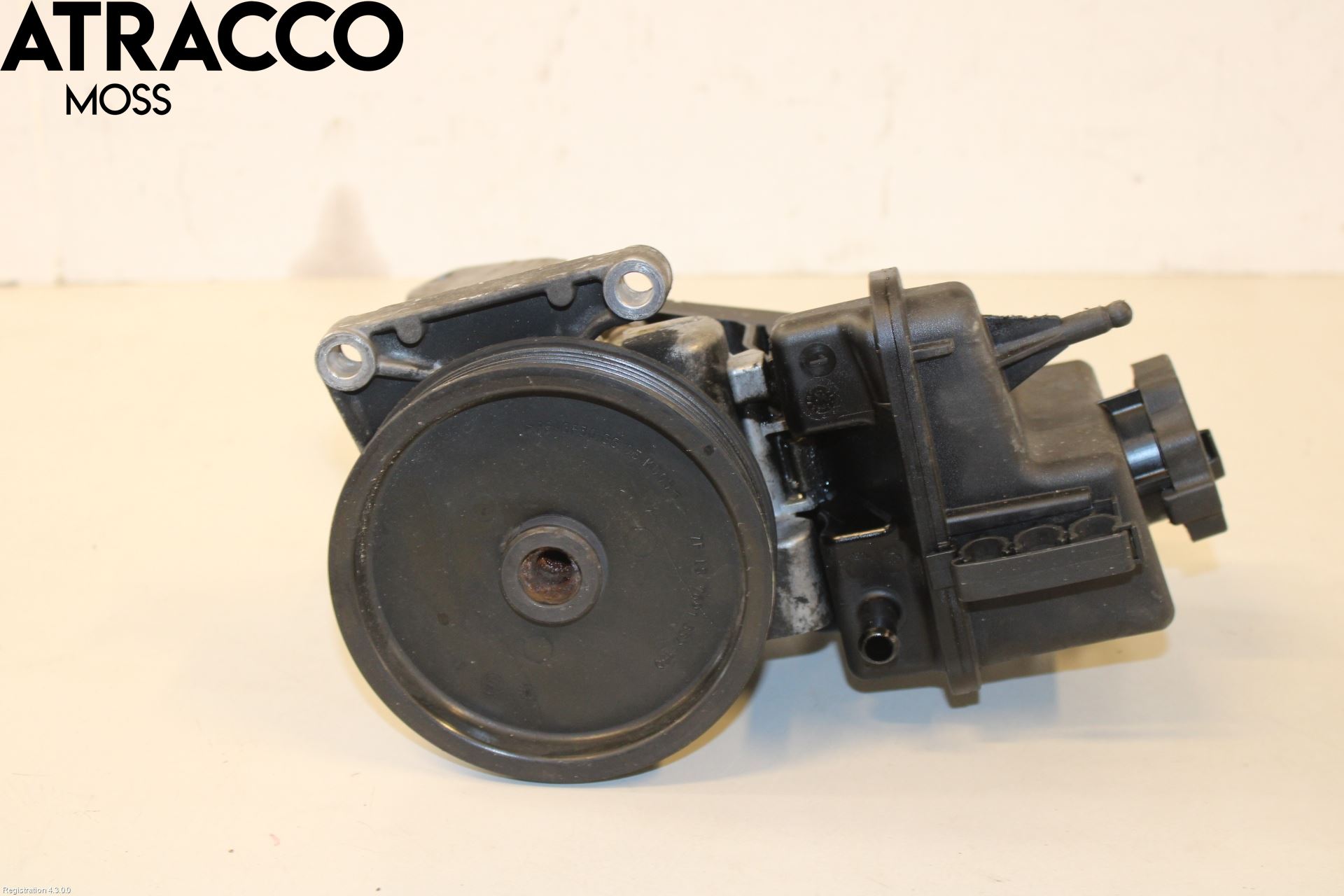 Mercedes-Benz MB E-KLASS (W212) 09-16 Servo Pumpe