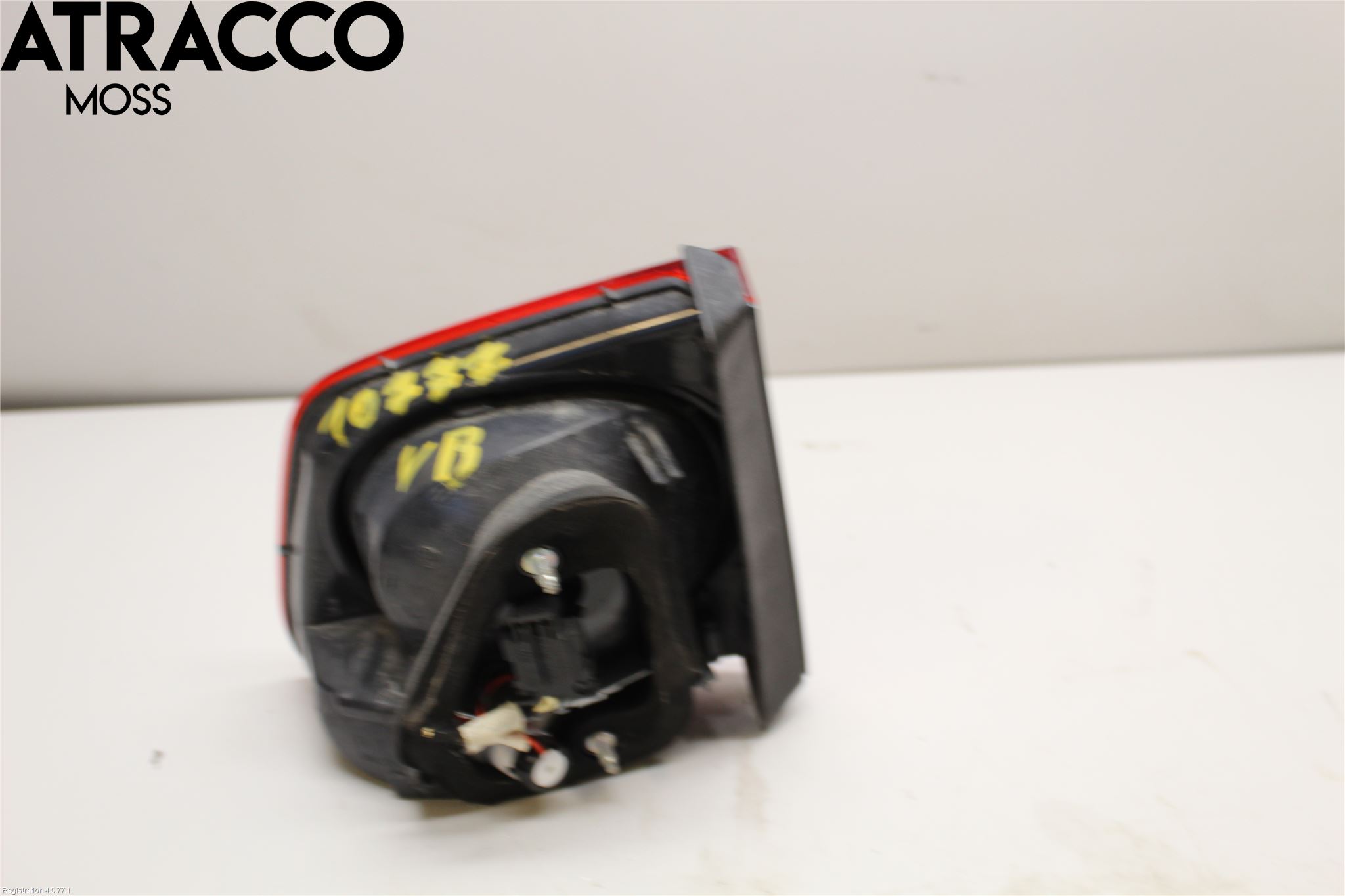 Volkswagen VW TIGUAN 07-16 Baklykt Venstre  På Luke(Indre