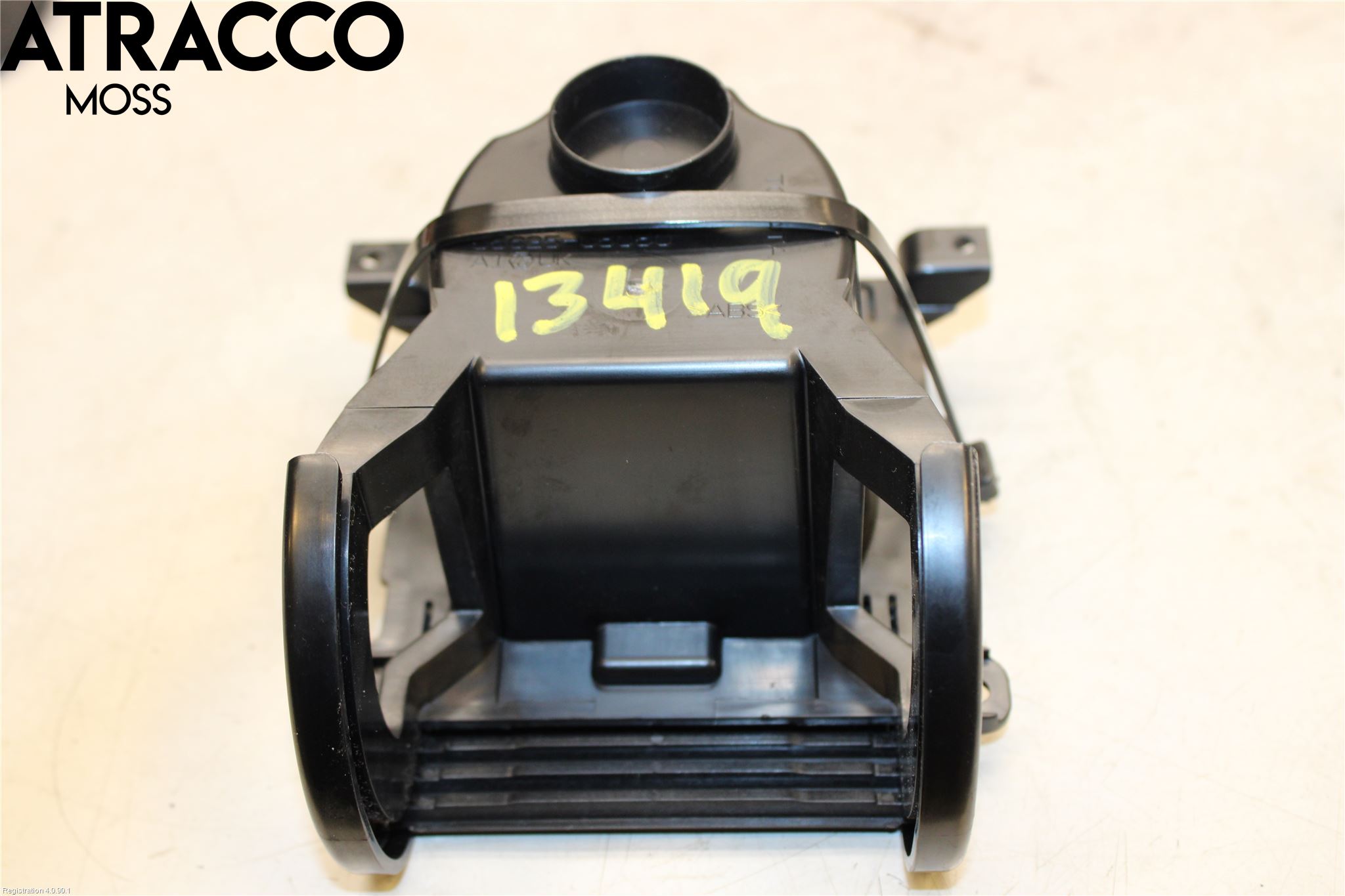 Toyota AVENSIS 09-15 Innr Koppholder