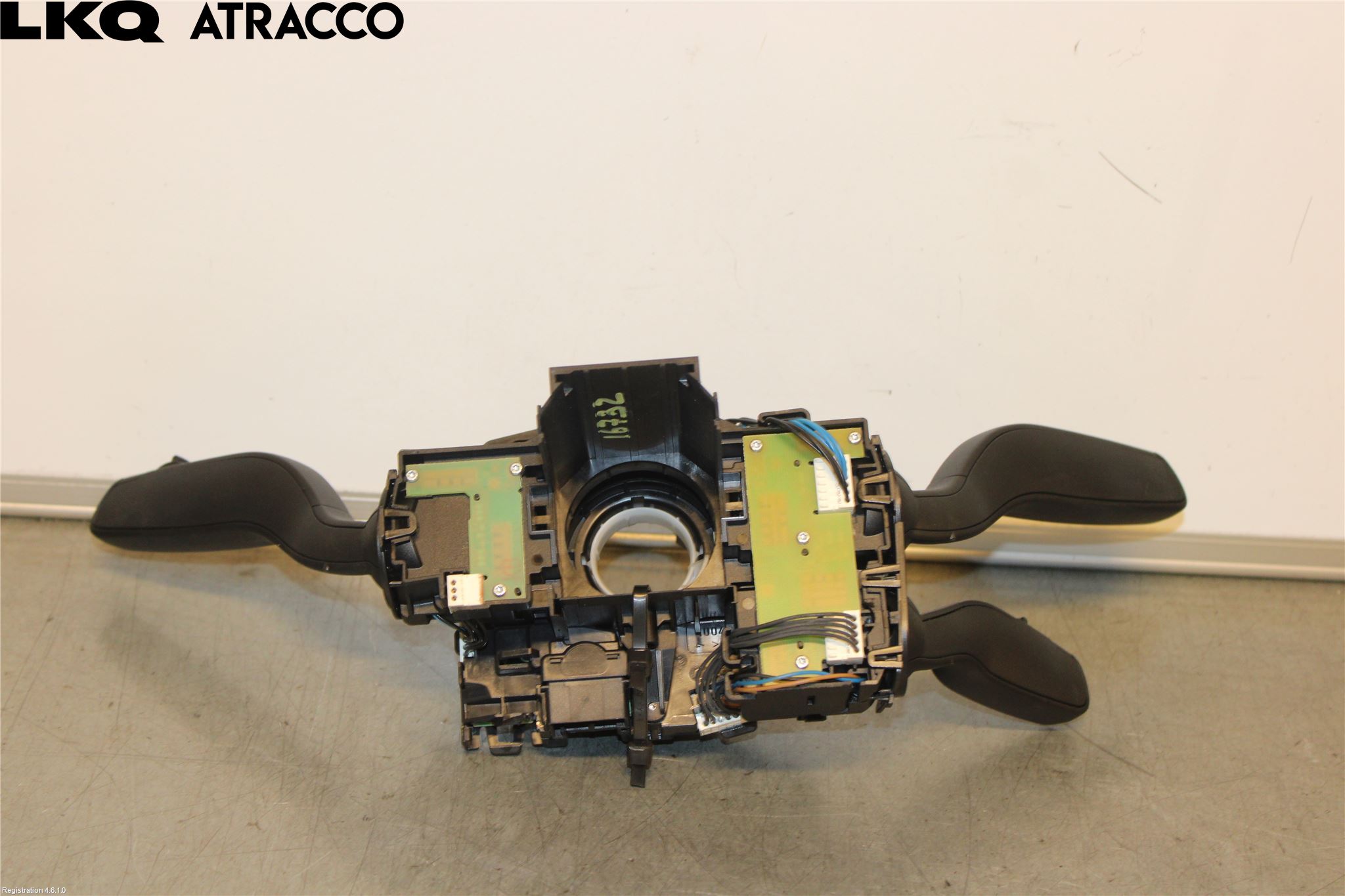 Audi A3/S3 05-13 Bryter Ratt Kombi H Og V