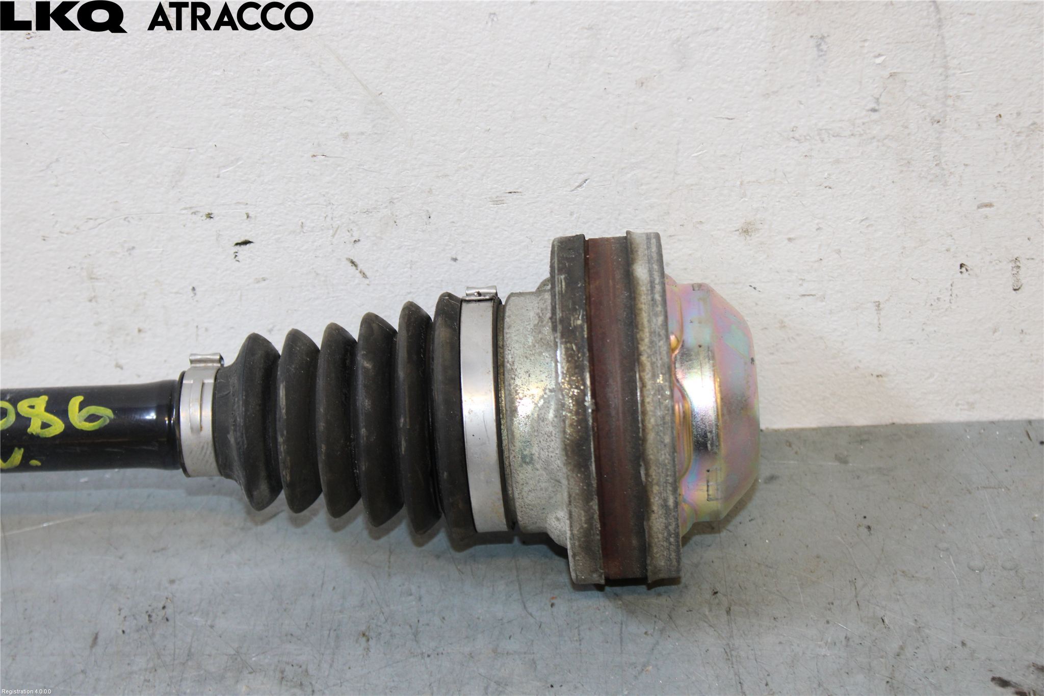 Volkswagen VW GOLF VI 09-13 Drivaksel Foran Kompl Venstre