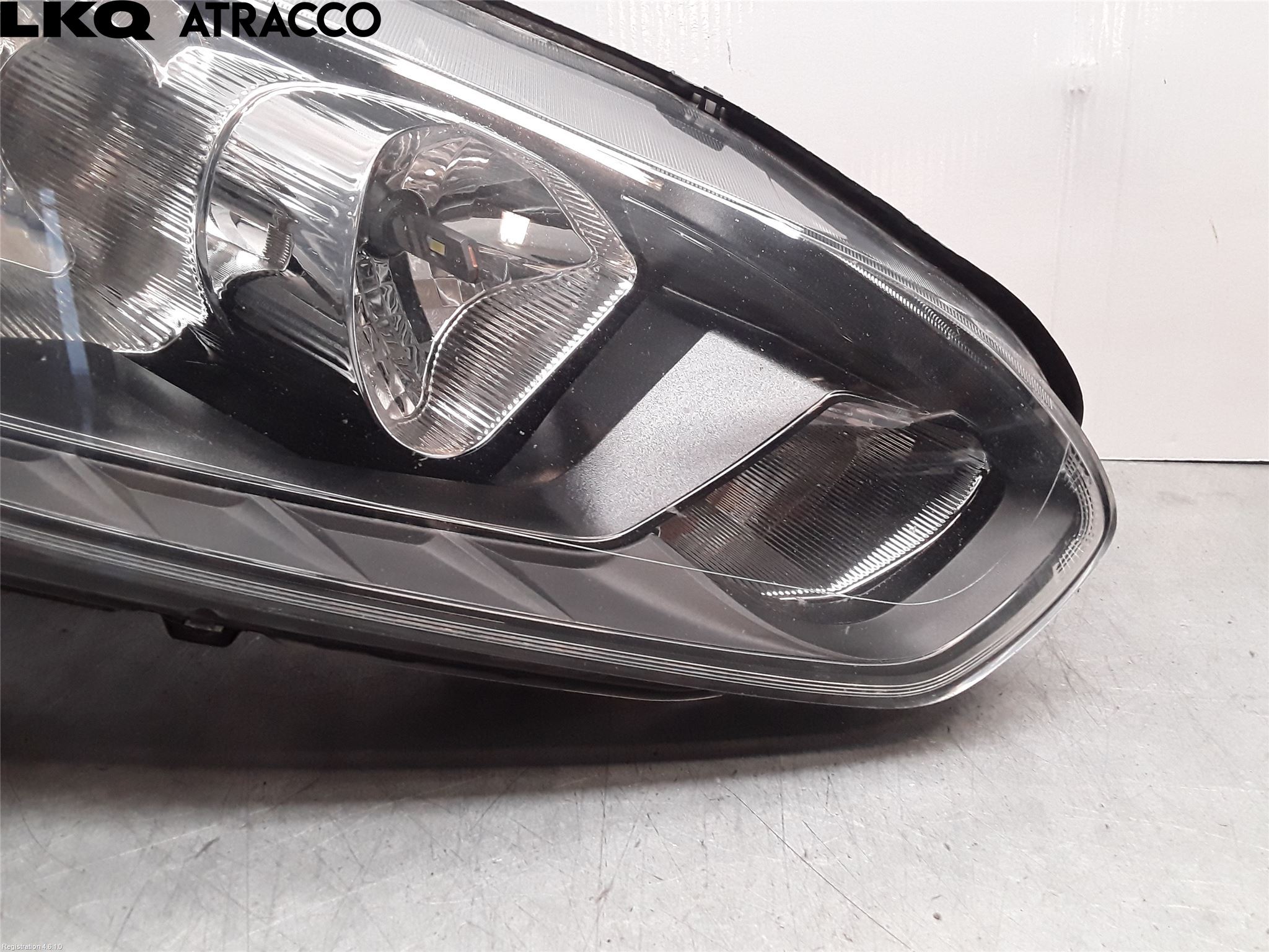 Ford TRANSIT/TOURNEO CONNECT 13-22 Frontlykt Høyre