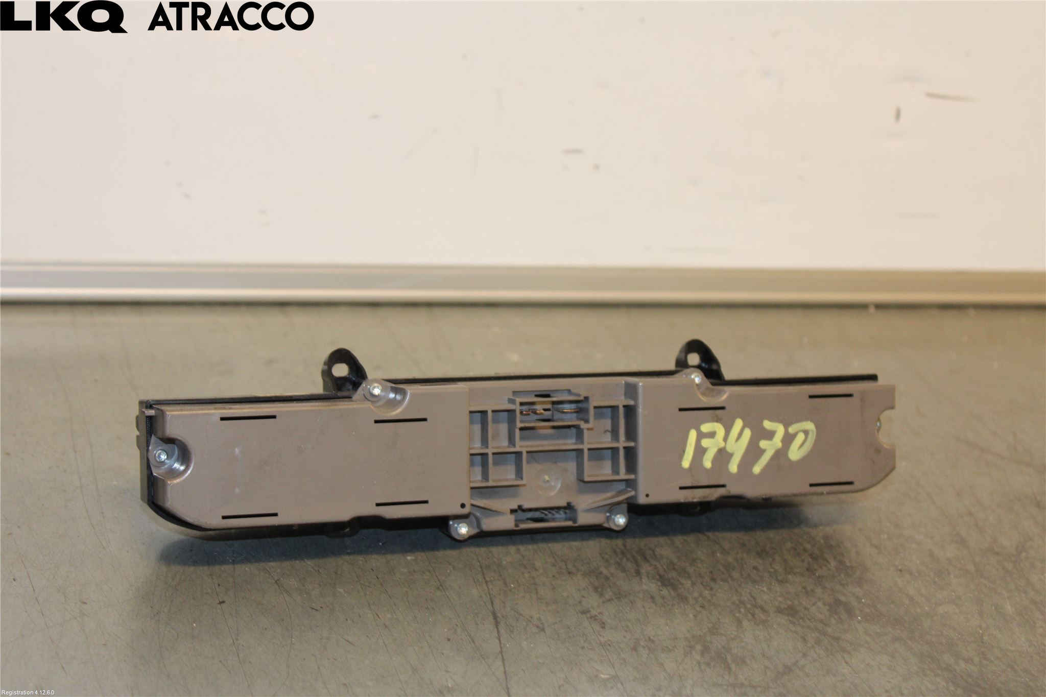 Volkswagen VW CRAFTER 06-16 Bryter Varsel (Nødblink)