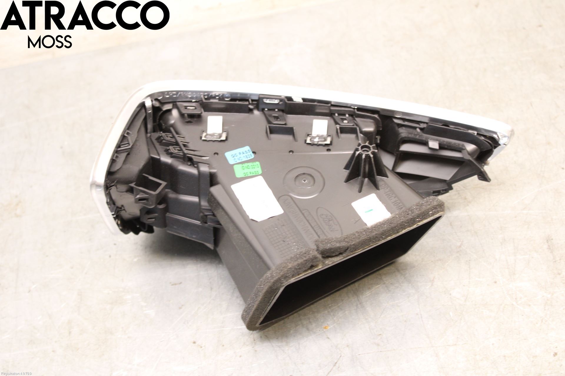 Ford FOCUS 11-14 Dashbord Kanal - Dyse