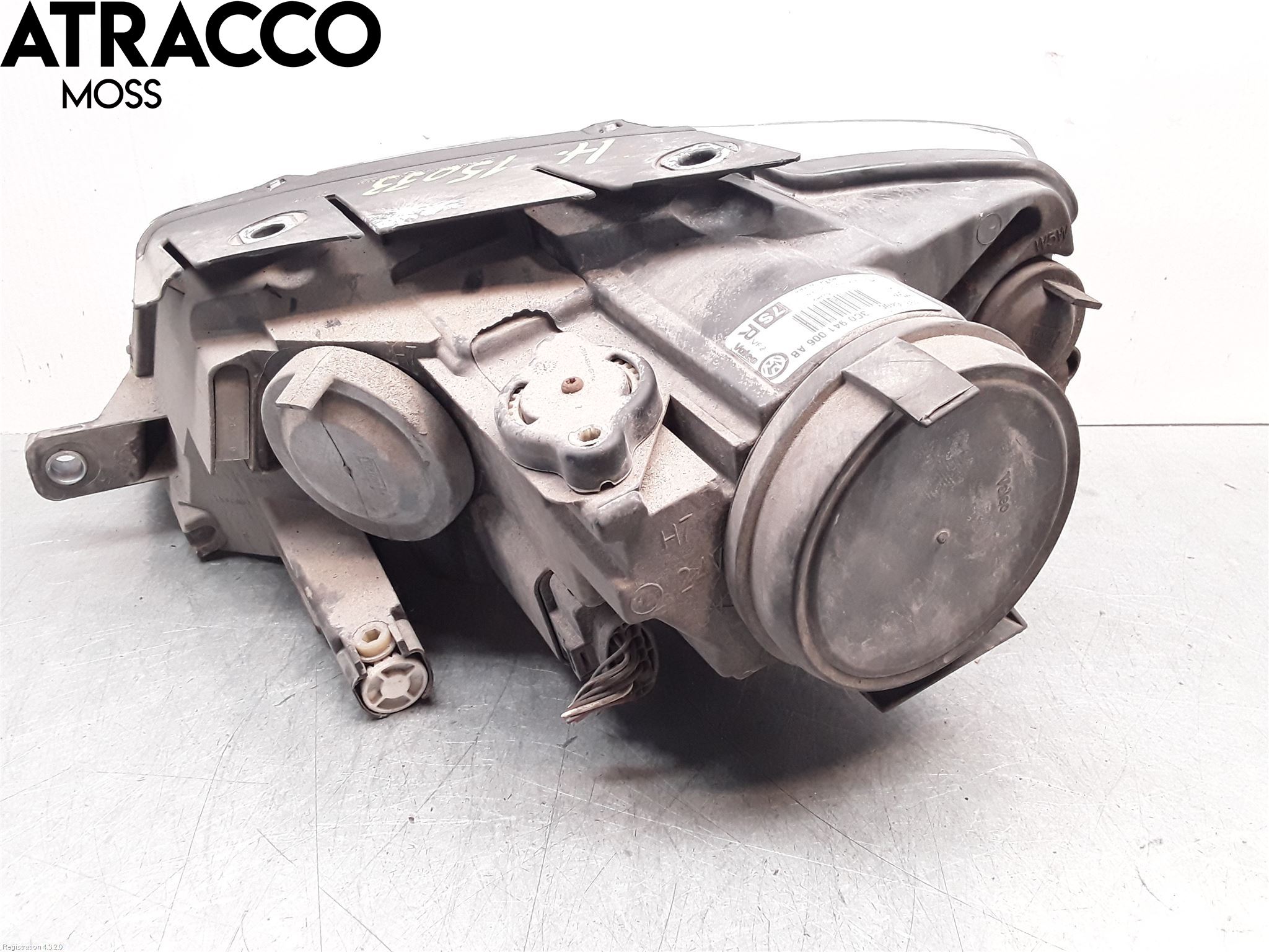 Volkswagen VW PASSAT 05-11 Frontlykt Høyre