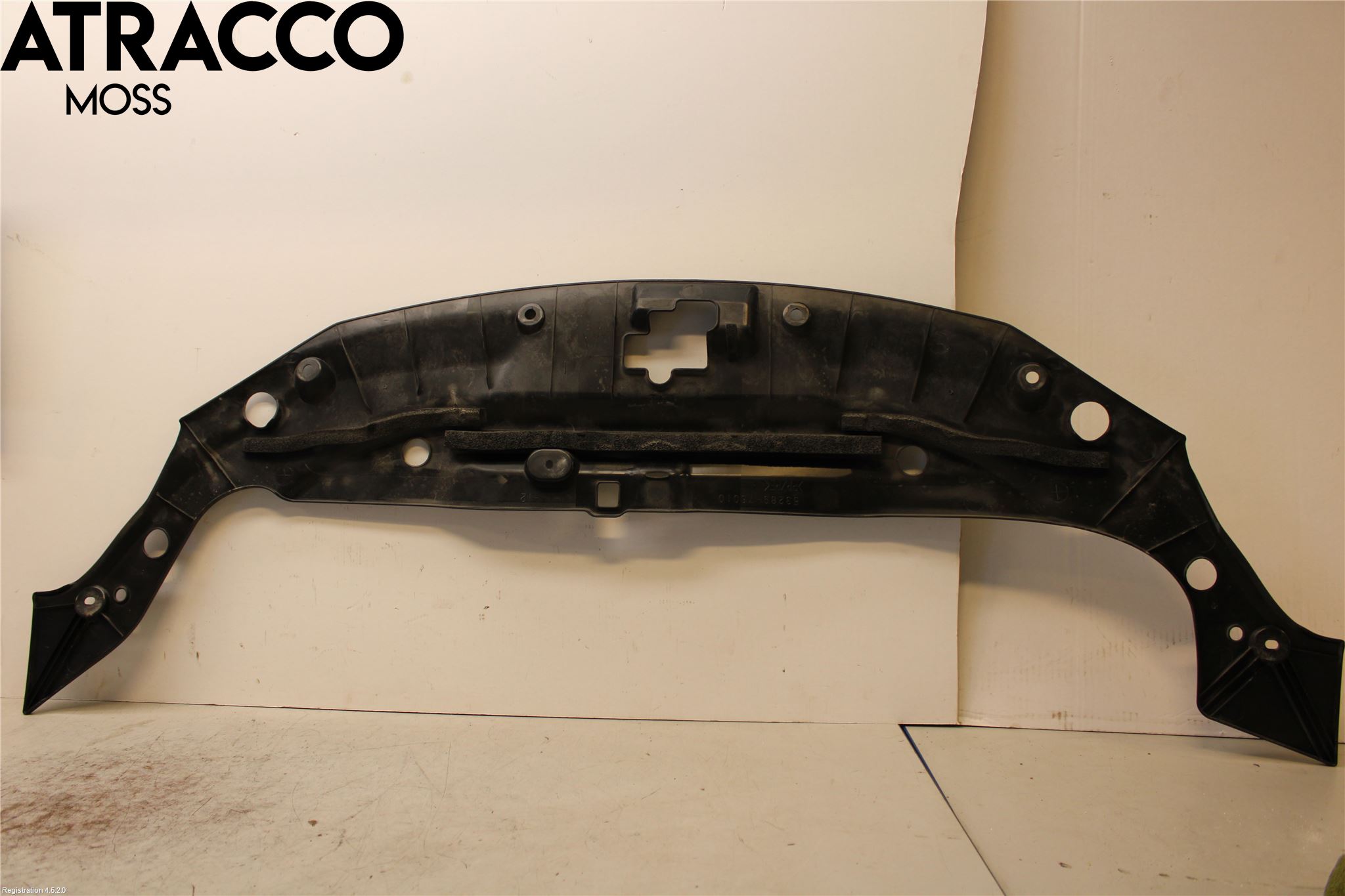 Lexus CT 200h Støtfanger Foran Midt Del