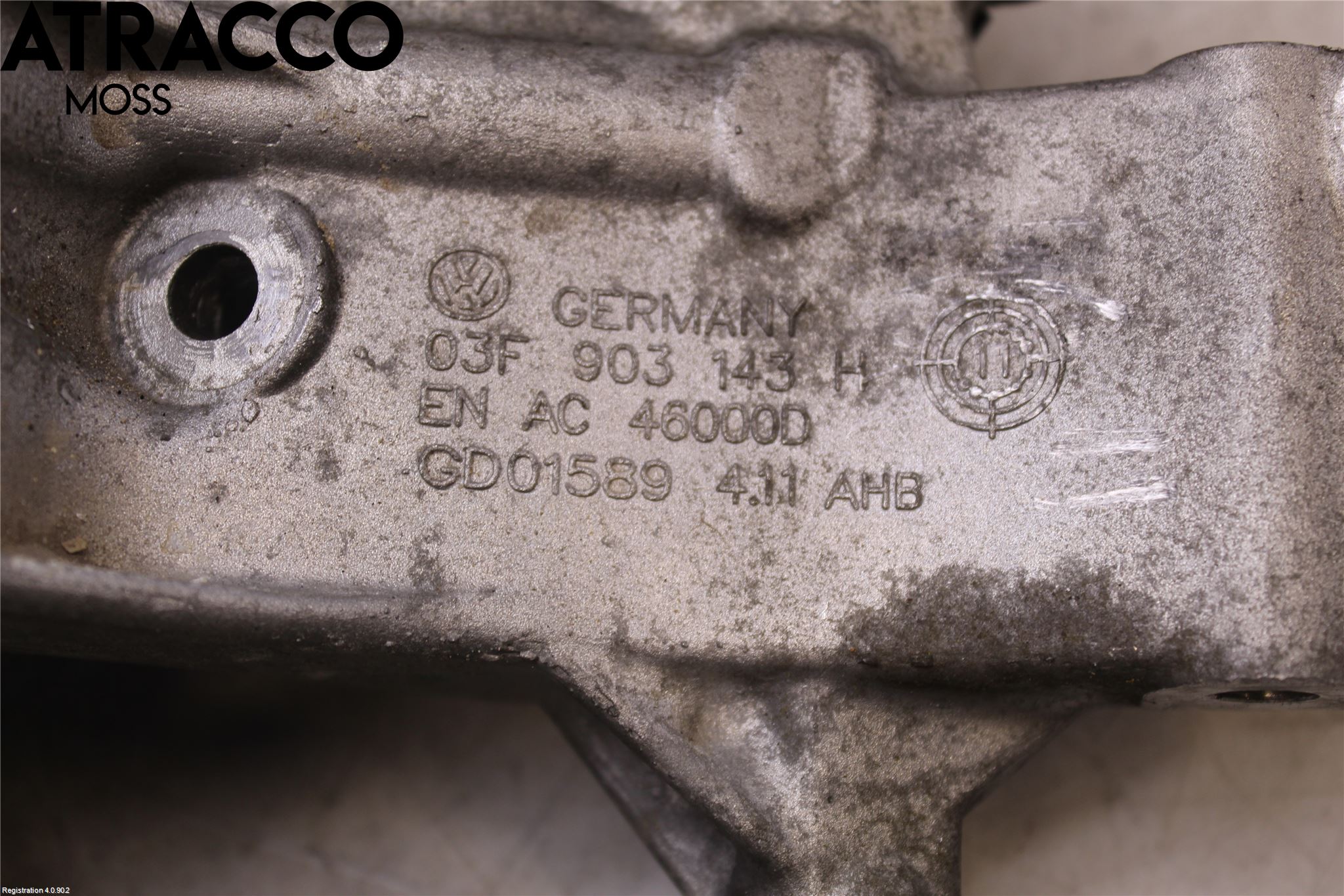 Volkswagen VW GOLF VI 09-13 Radiator Oljekjøler Motor