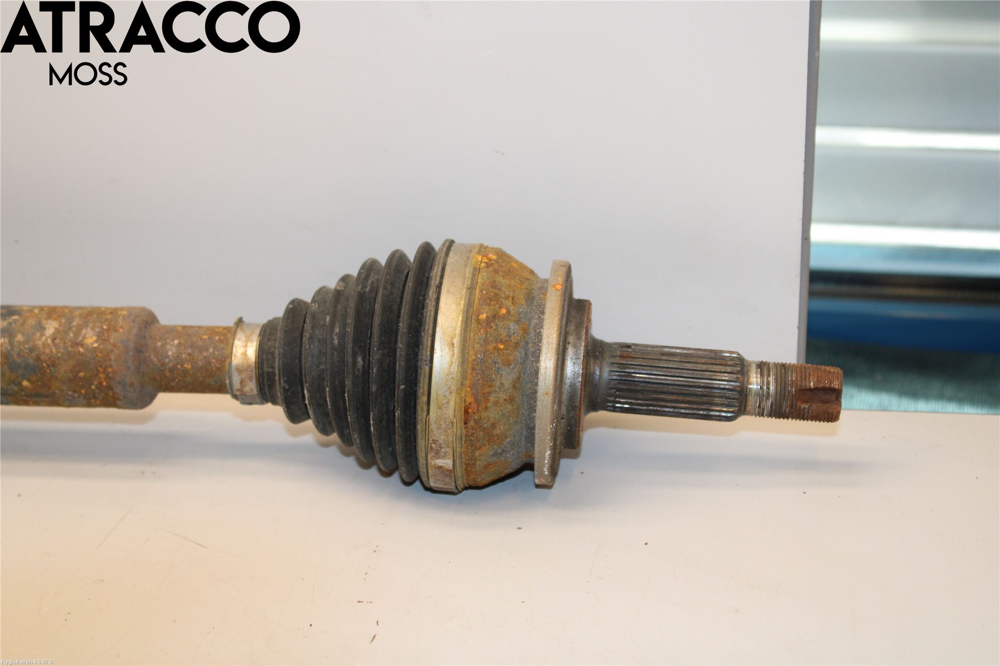 Toyota PRIUS+ ZVW40 12-20 Drivaksel Foran Kompl Høyre