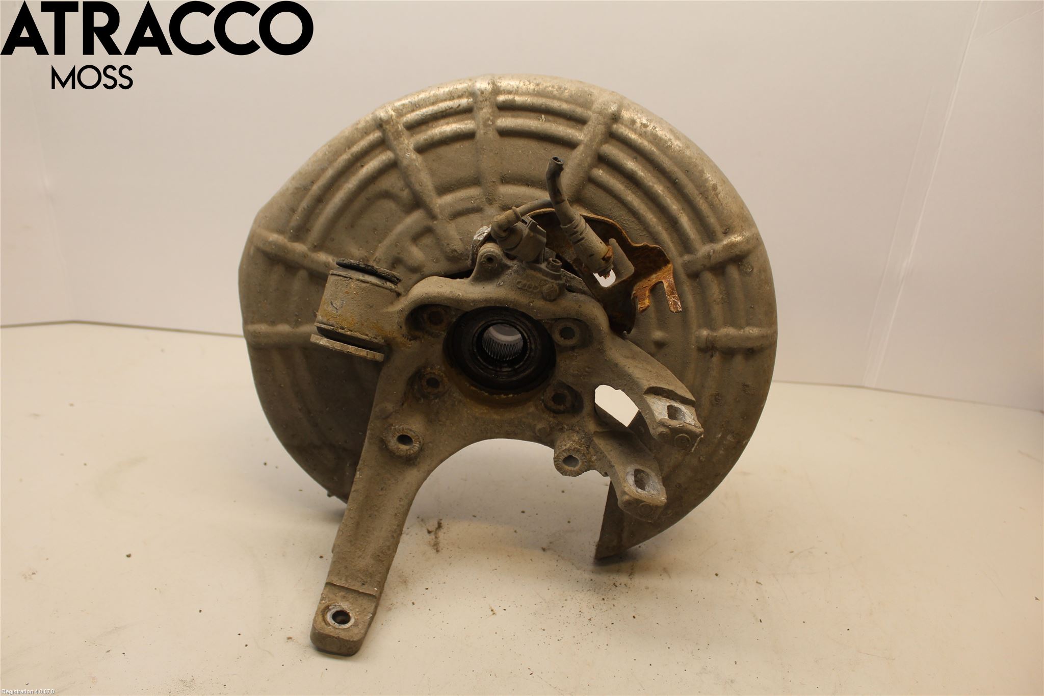 Audi A8/S8 4E  02-09 Spindel Hb