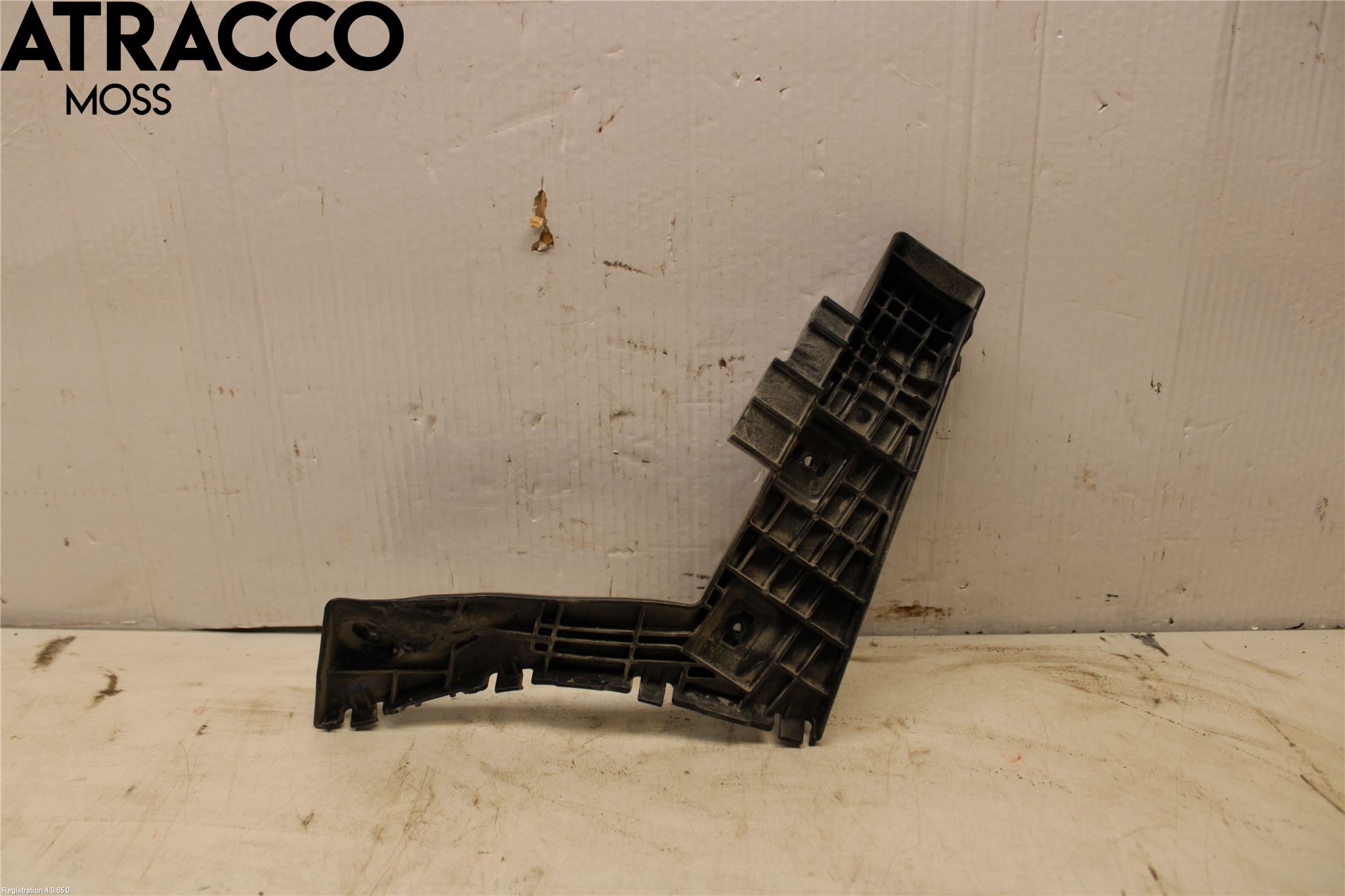 Suzuki SX4 10-13 Støtfangerfeste Bak Høyre