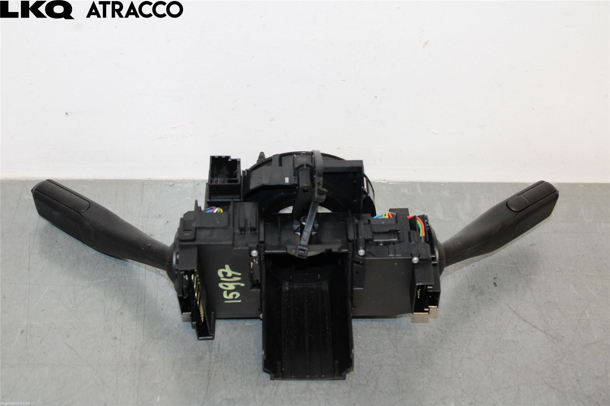 Volkswagen VW UP! / E-UP! Bryter Ratt Kombi H Og V