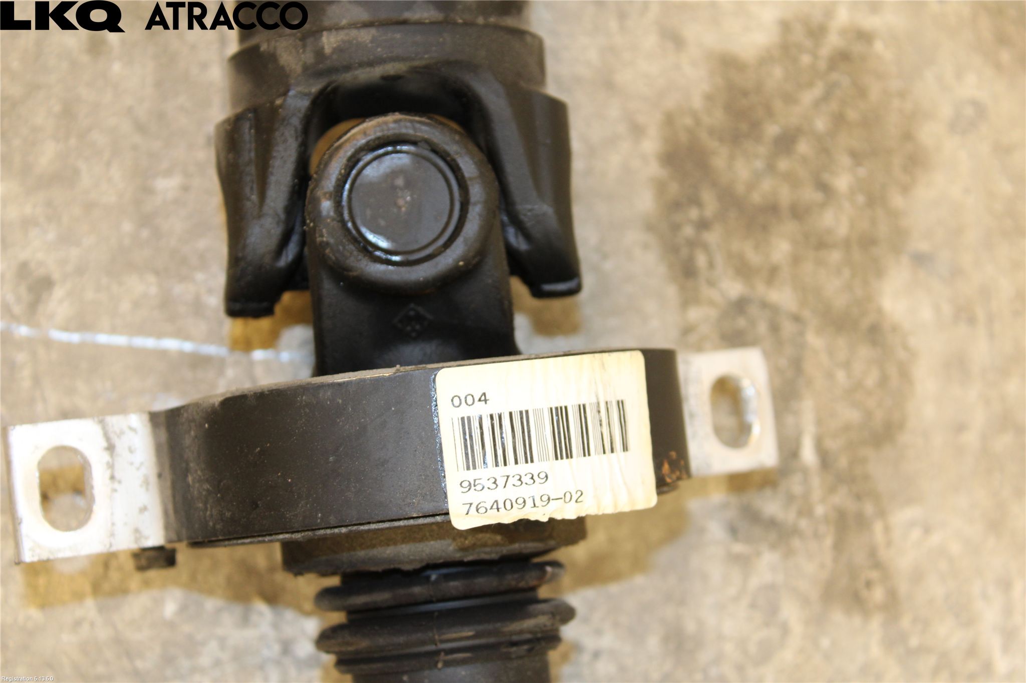 BMW 5 F10/F11/F18 09-17 Mellomaksel Kompl