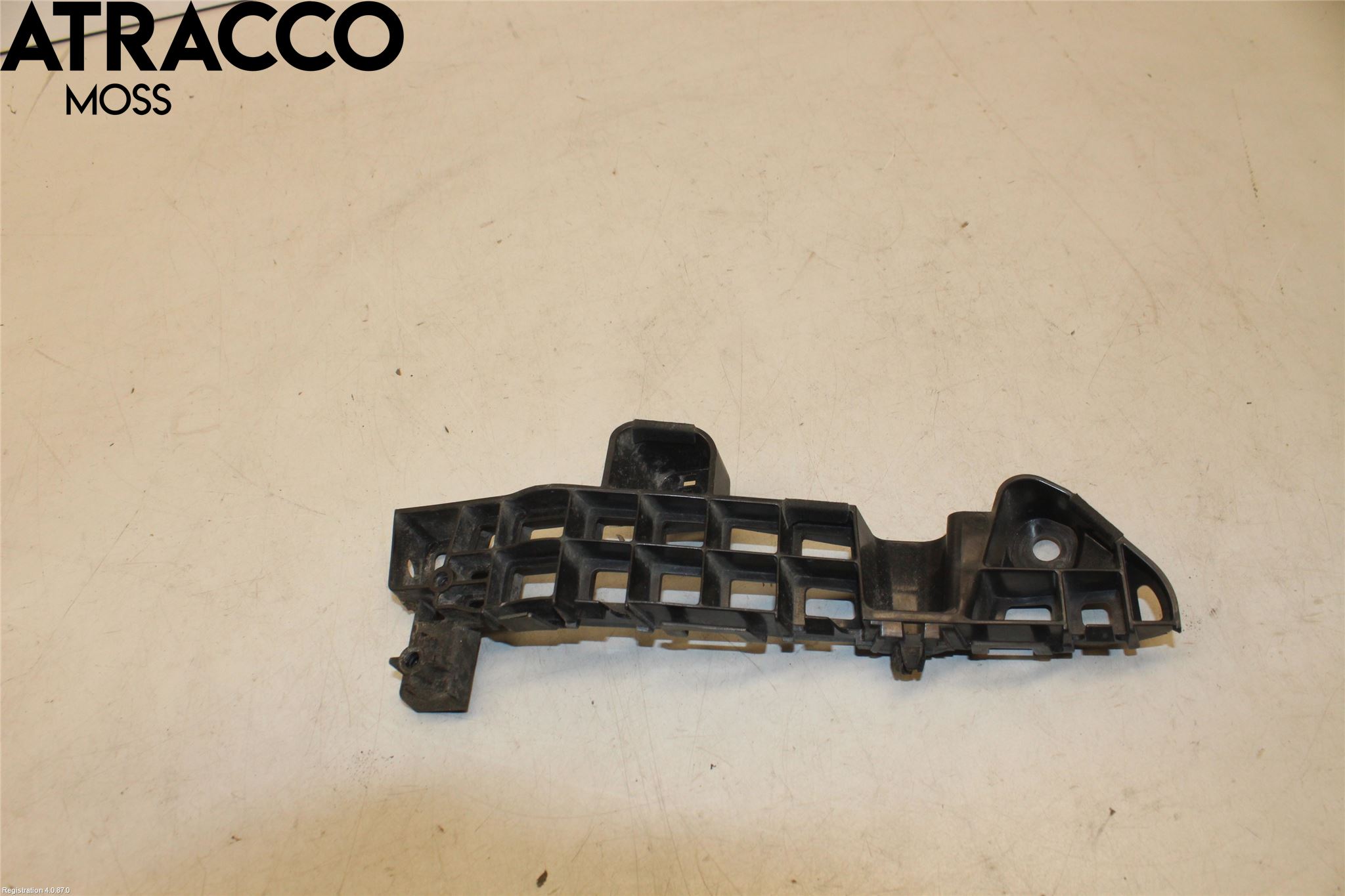 Suzuki VITARA 15- Støtfanger Foran Feste