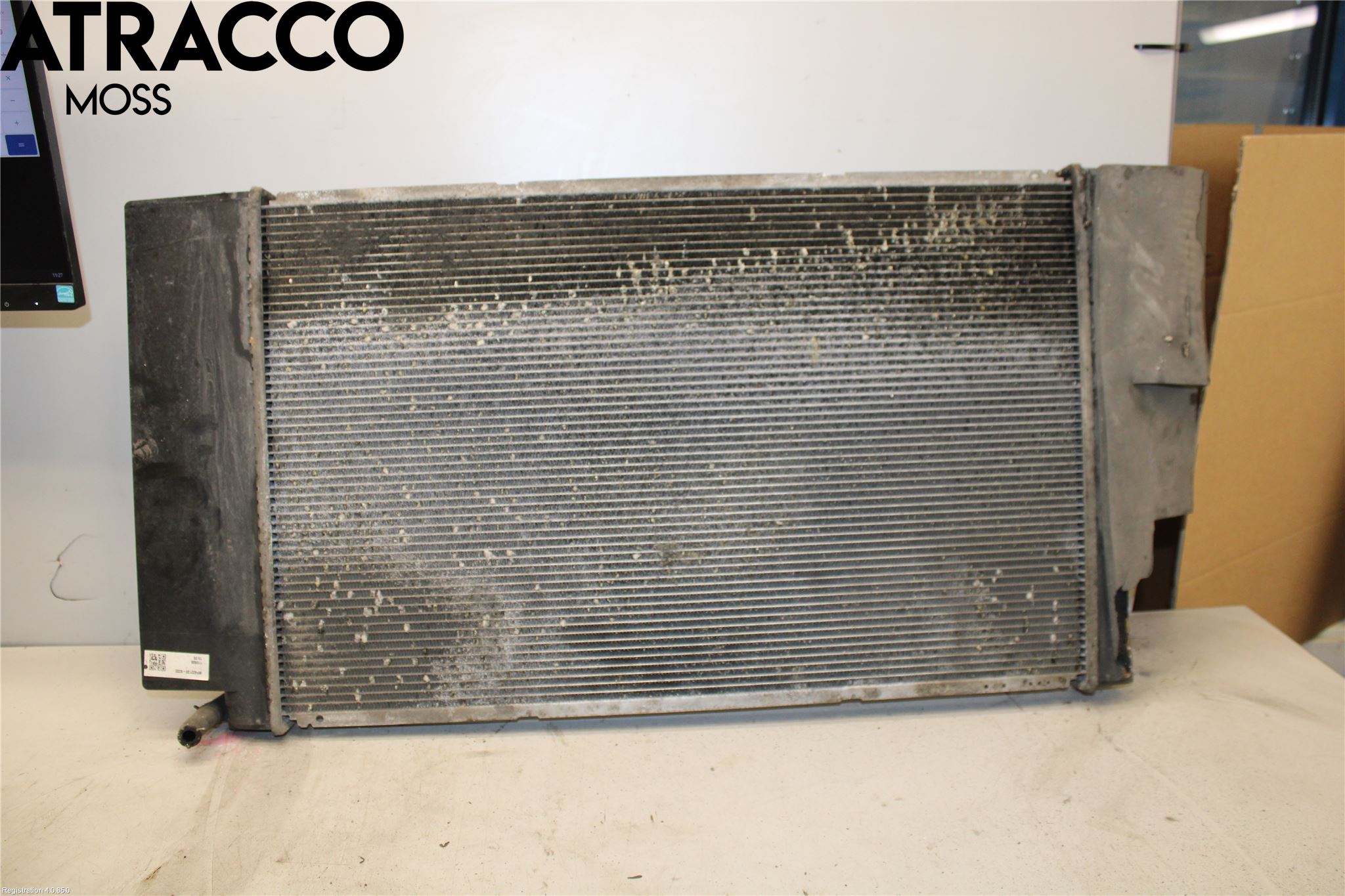 Toyota AVENSIS 09-15 Radiator Manuell