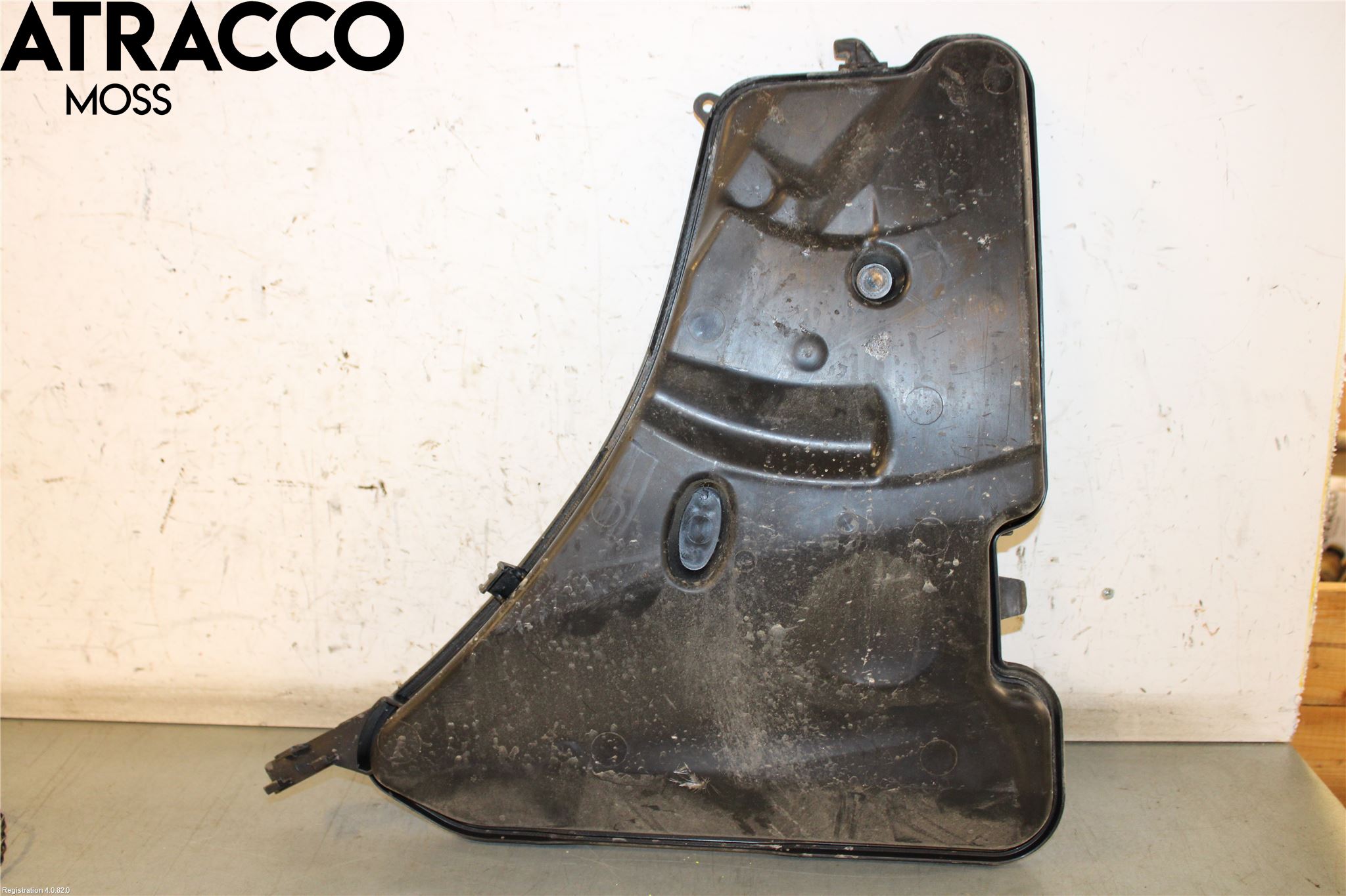 BMW 5 G30/G31/F90 17-23 Spylerbeholder Frontrute-Lykte