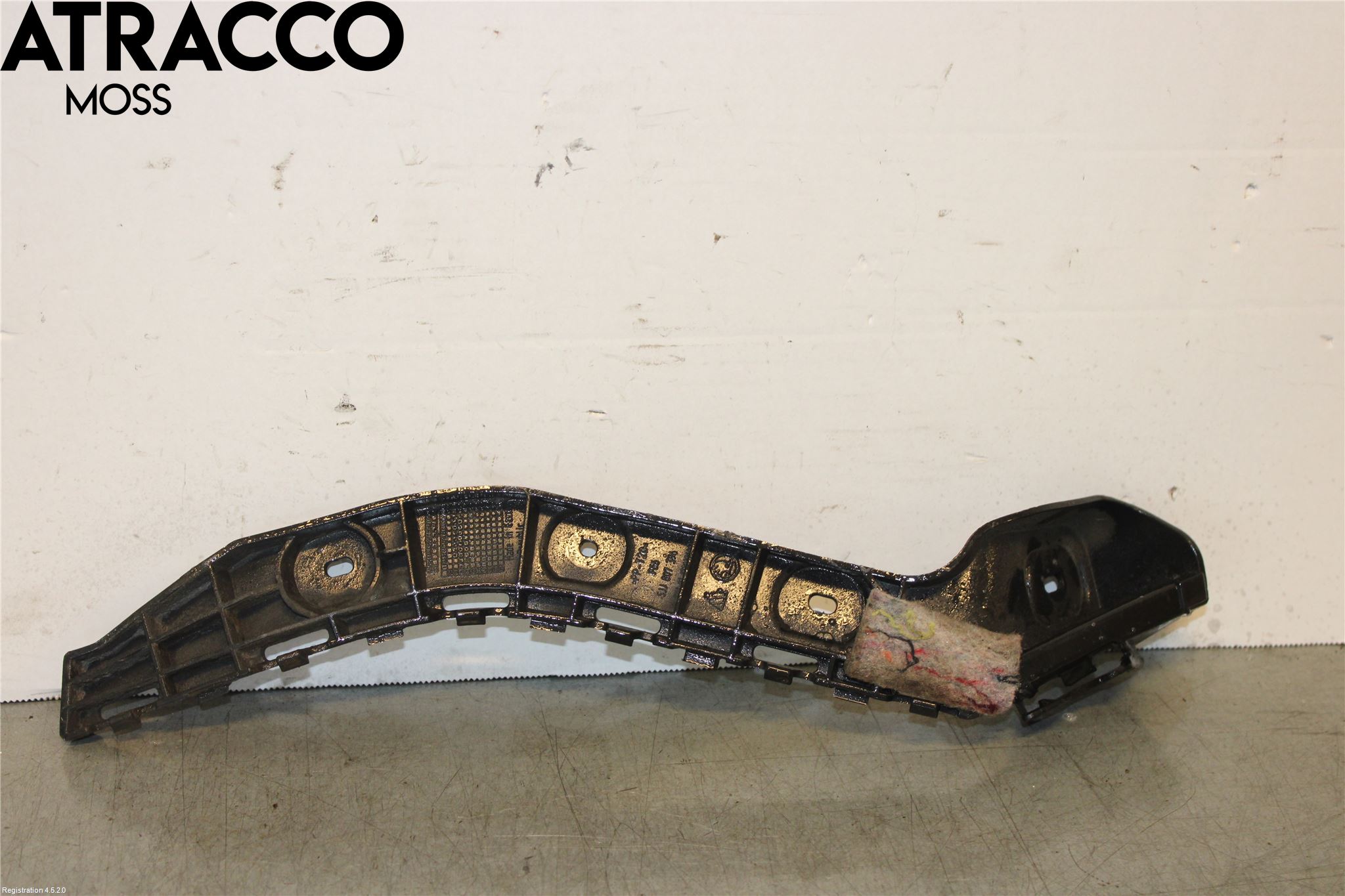 Skoda RAPID Støtfanger Bak Feste