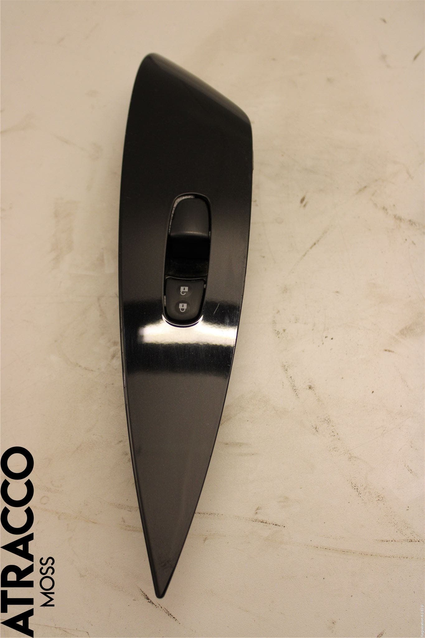 Nissan LEAF 11-17 Bryter Vindusheis