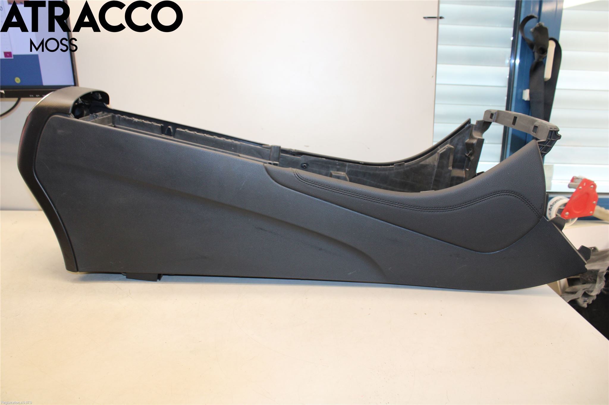 Mercedes-Benz MB EQC (N293) 20- Innr Konsoll-Lomme