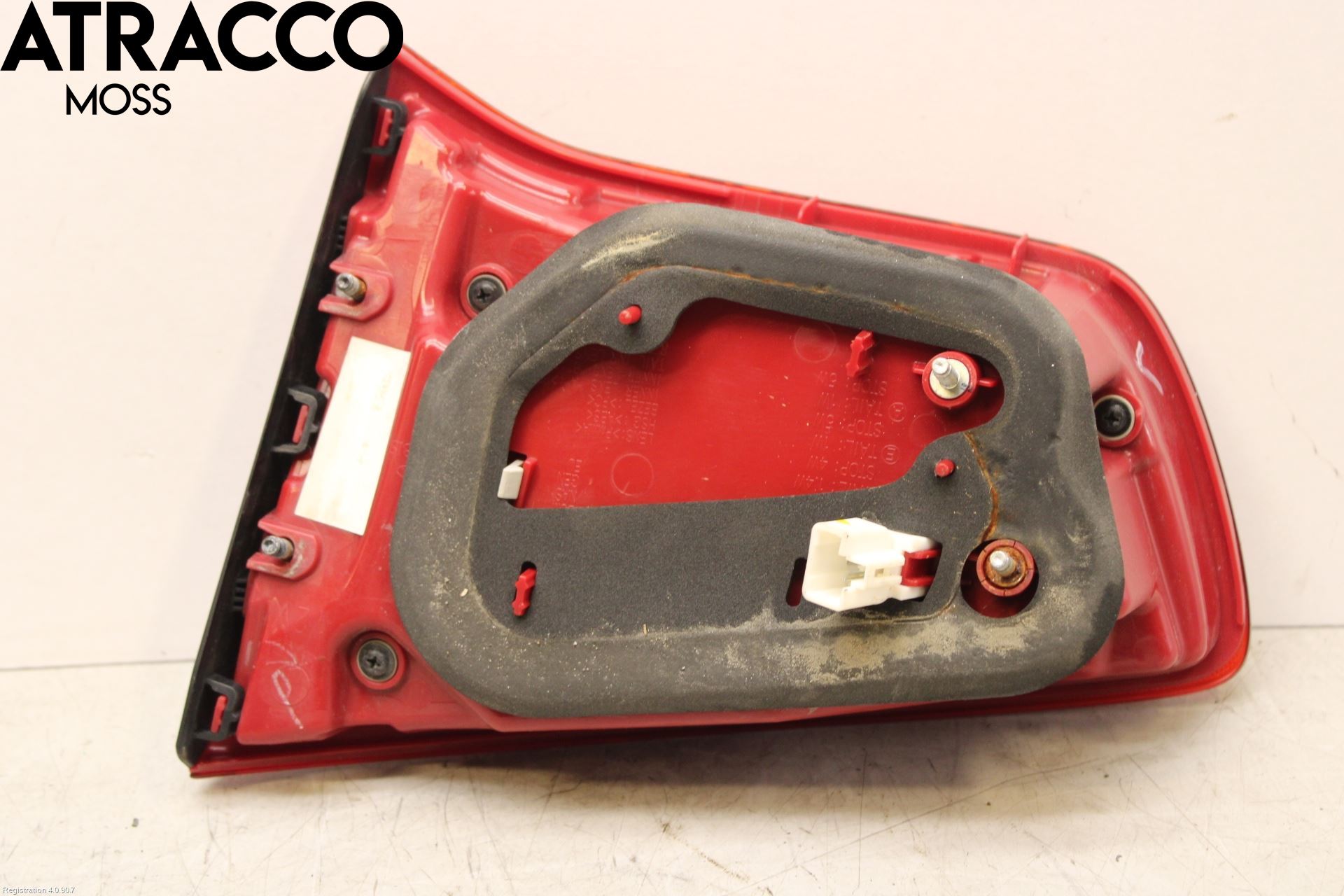 Kia SPORTAGE (SL) 11-15 Baklykt Venstre  På Luke(Indre