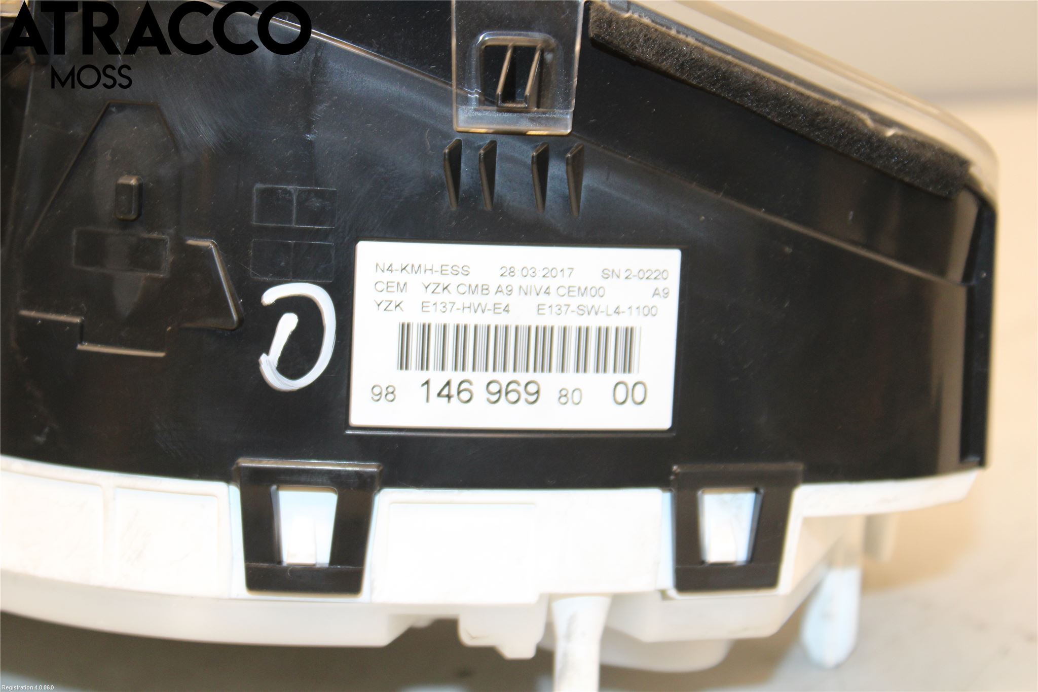 Peugeot 2008 13-20 Instr Kombinert