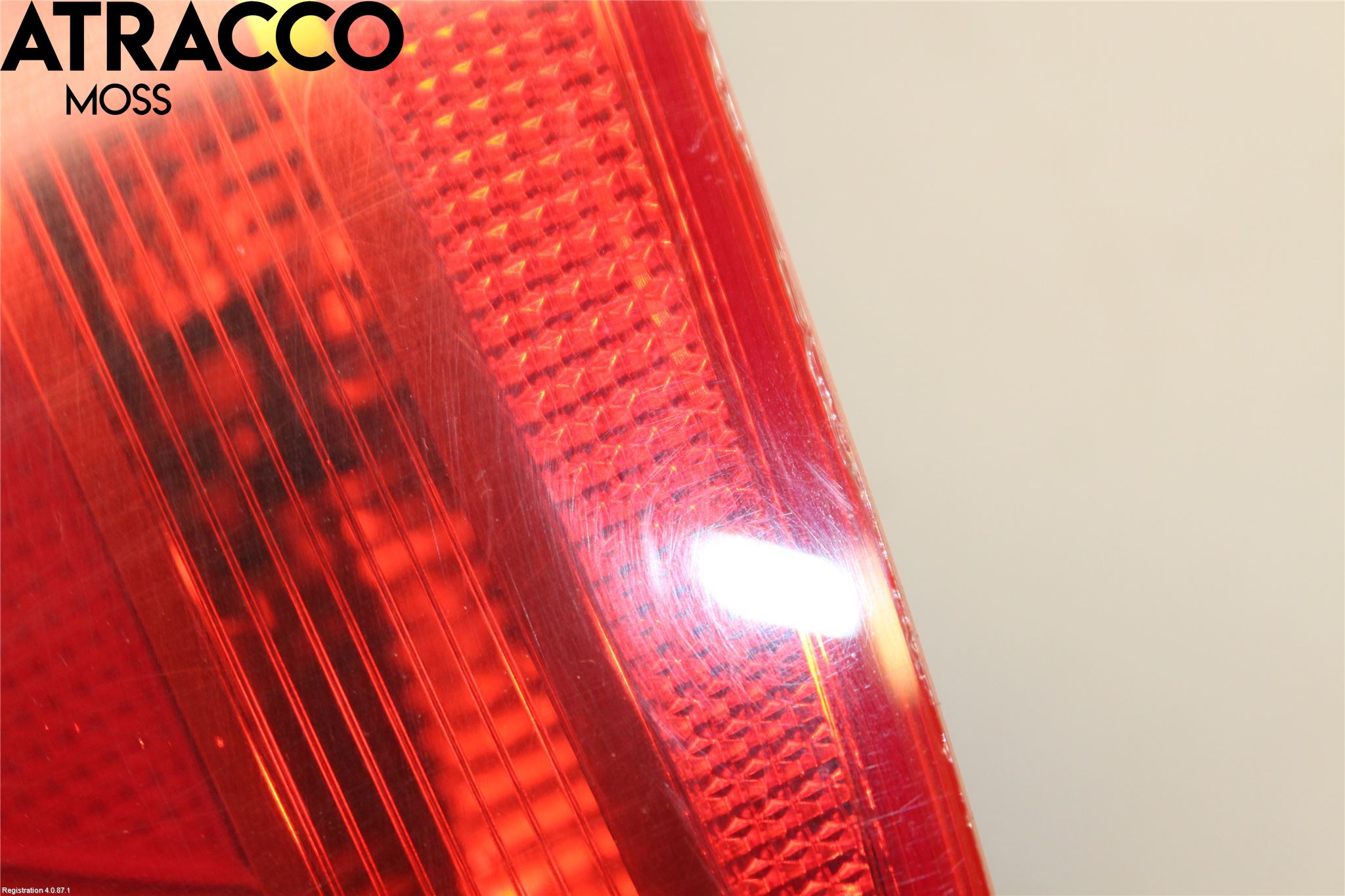 Volkswagen VW TOURAN 10-15 Baklykt Høyre  På Luke(Indre)