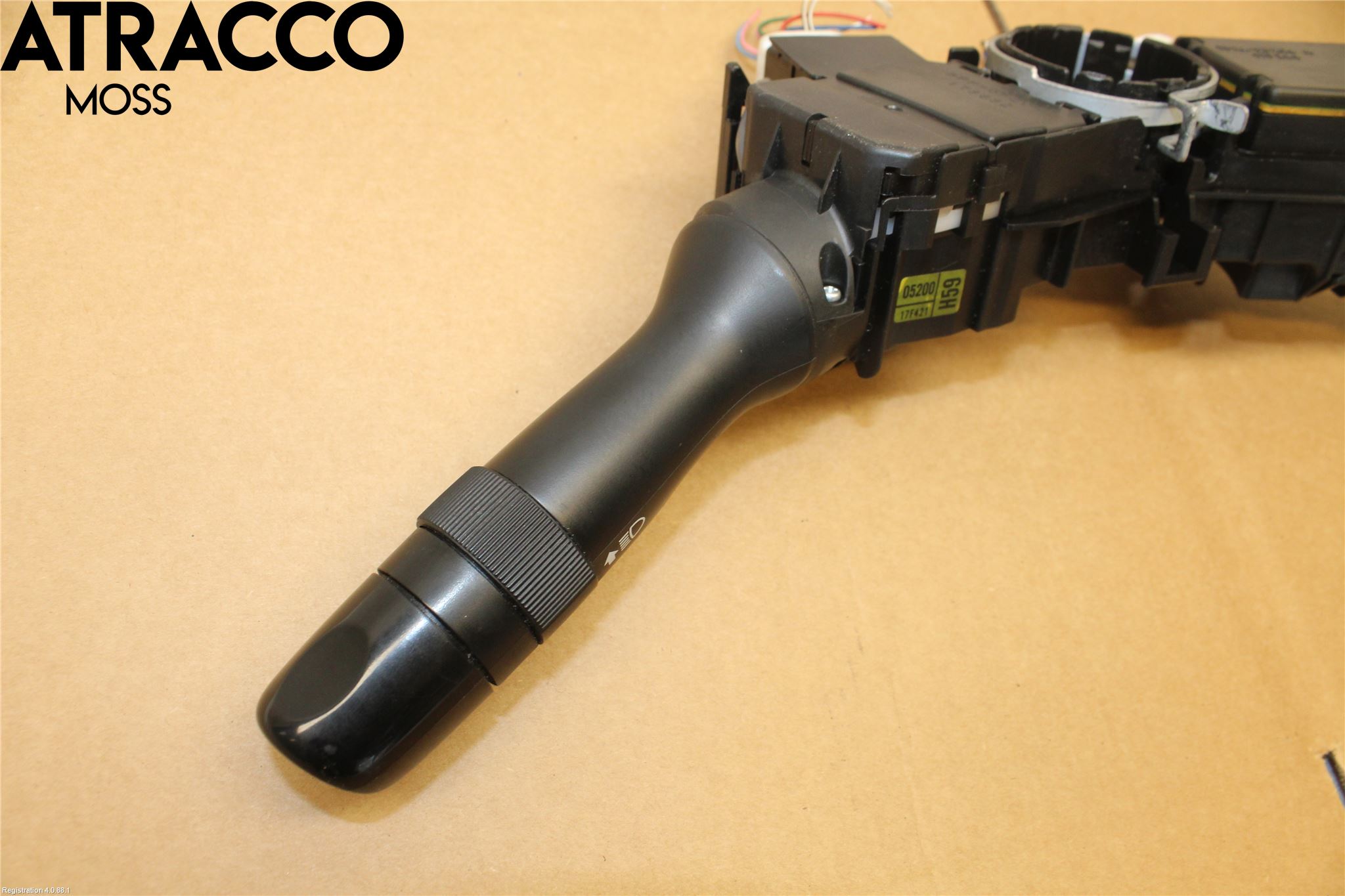 Toyota AVENSIS 09-15 Bryter Ratt Kombi H Og V